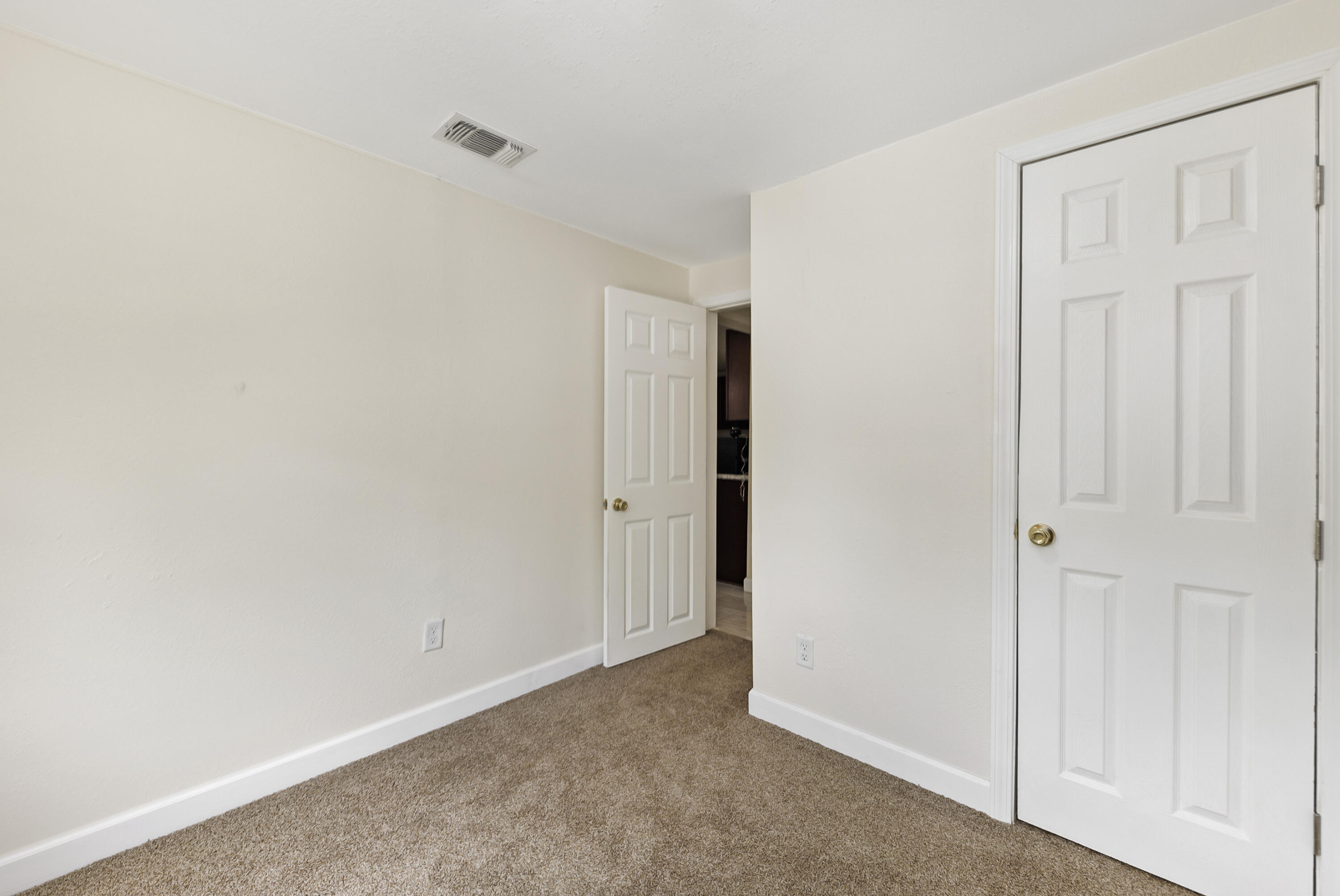 CHESSHERS 1ST ADDN - Residential