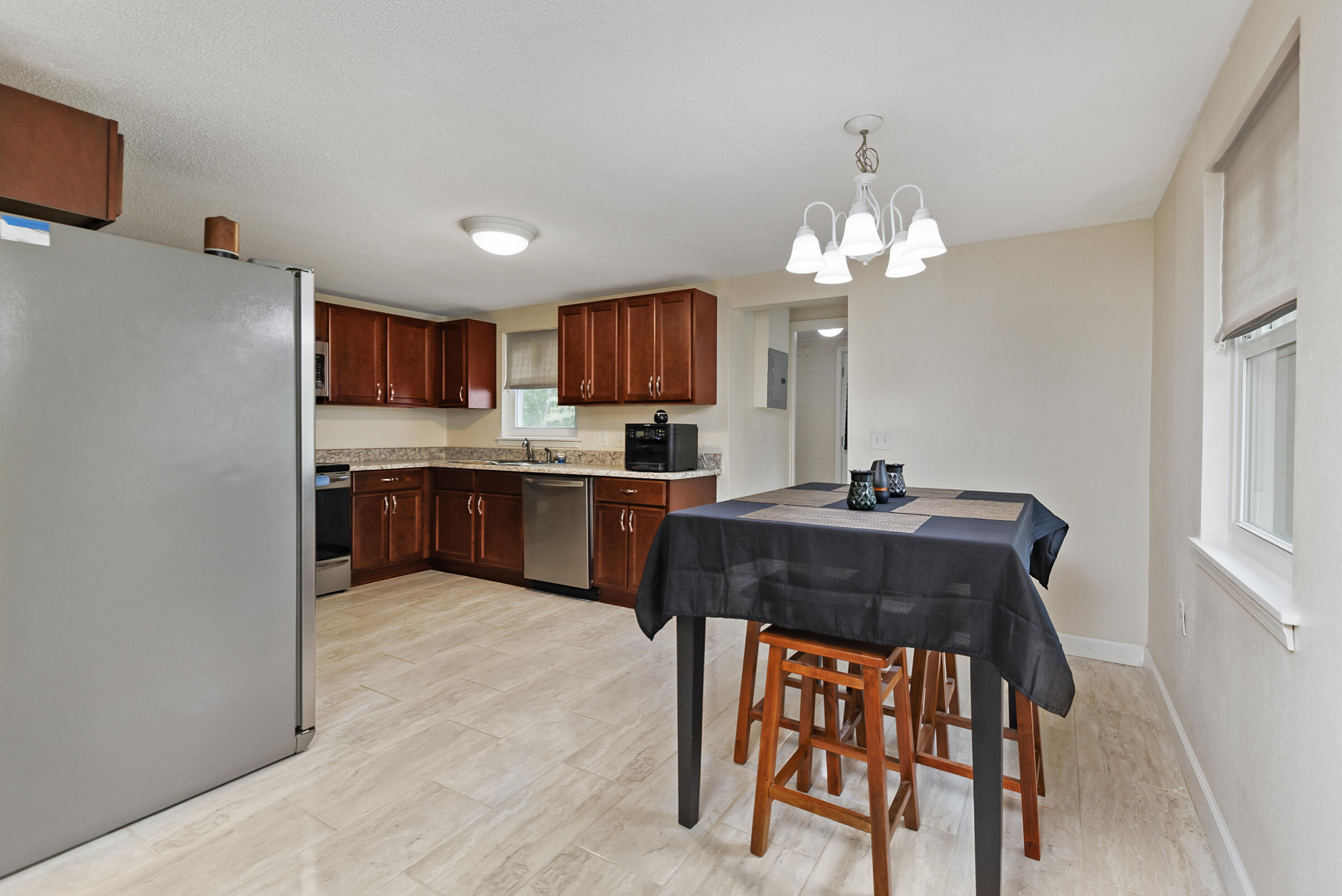 CHESSHERS 1ST ADDN - Residential