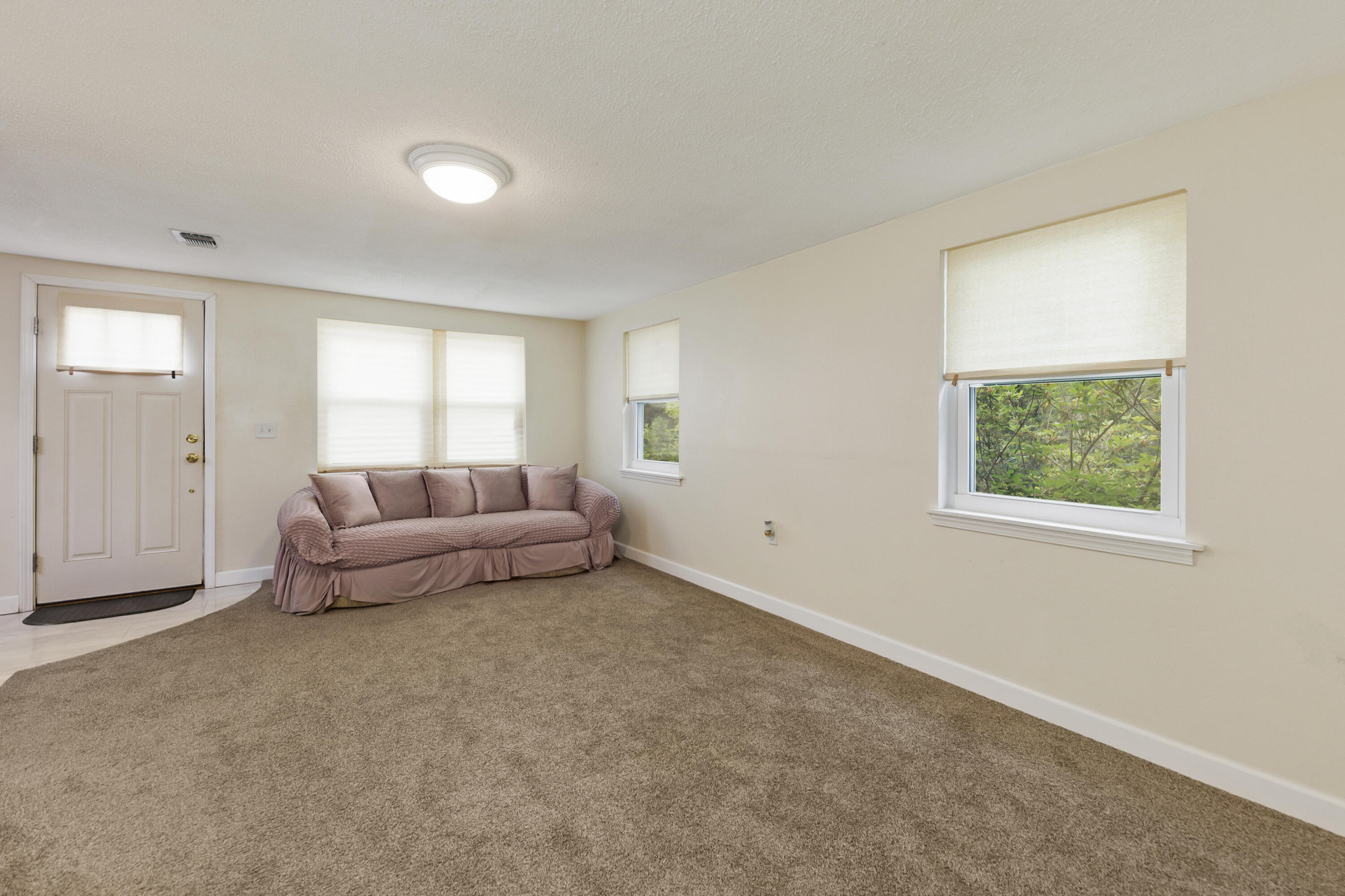 CHESSHERS 1ST ADDN - Residential