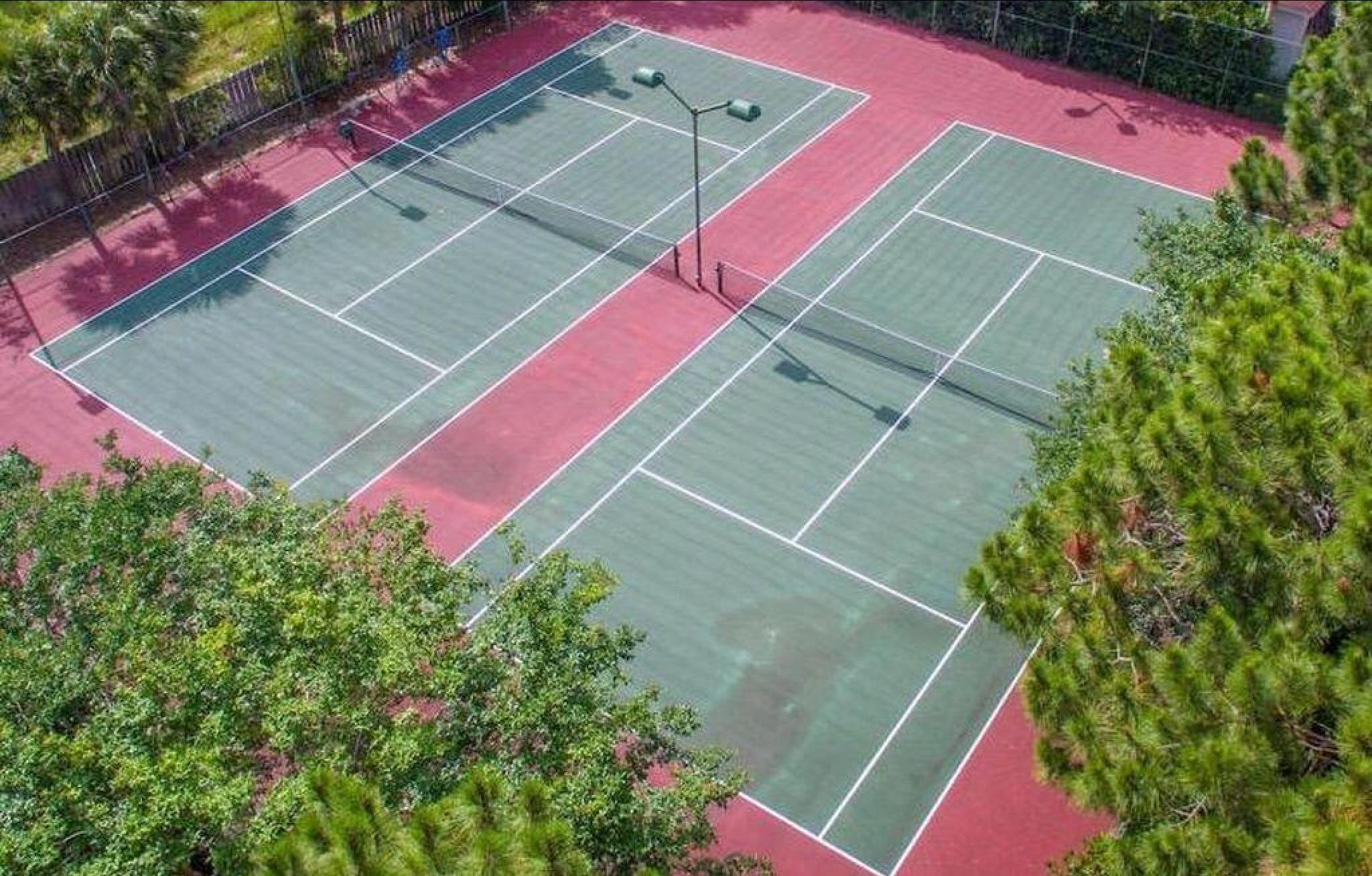 EMERALD LAKES PH 1 - Residential