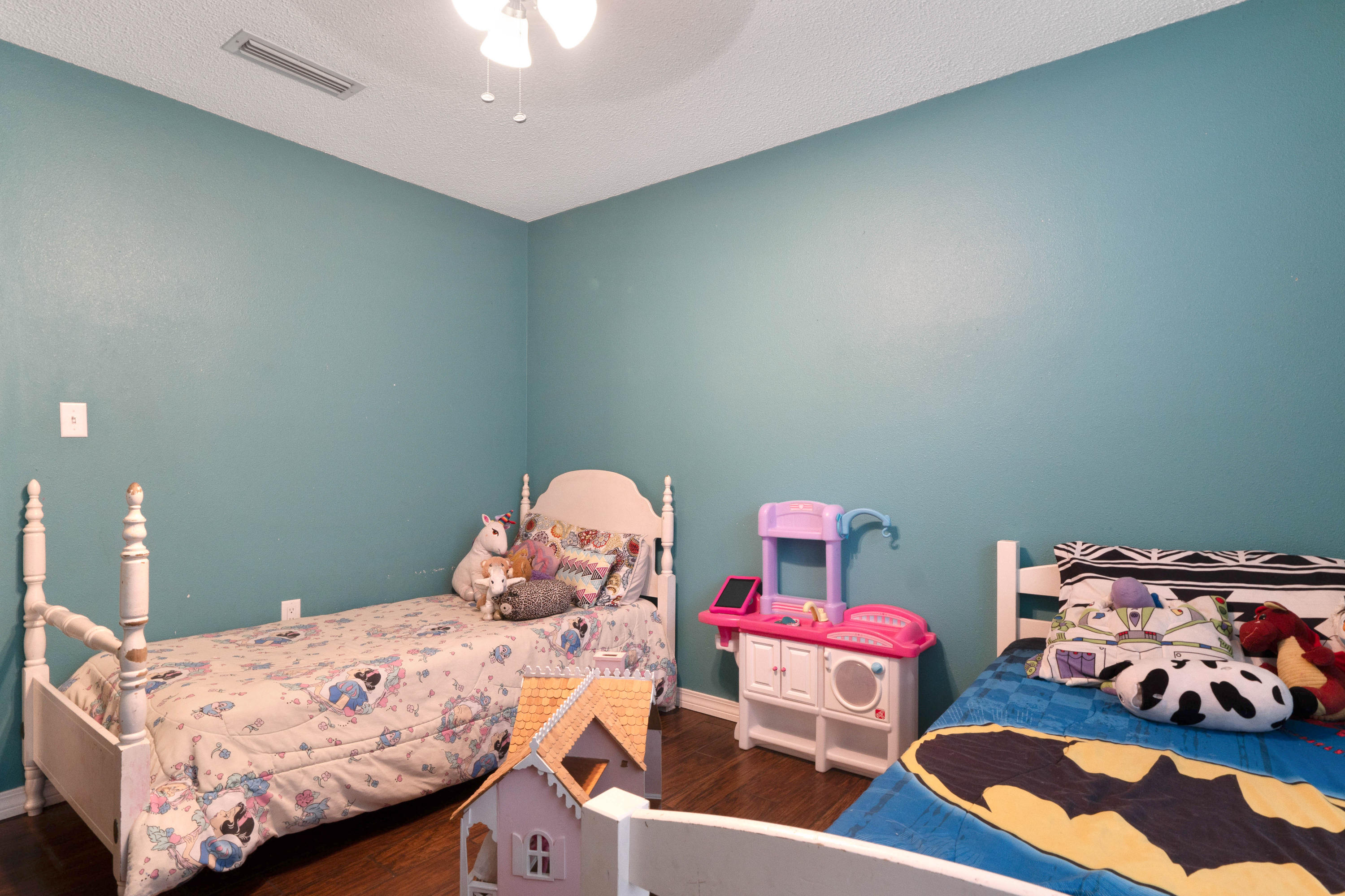 CANDLEWOOD VILLAGE - Residential