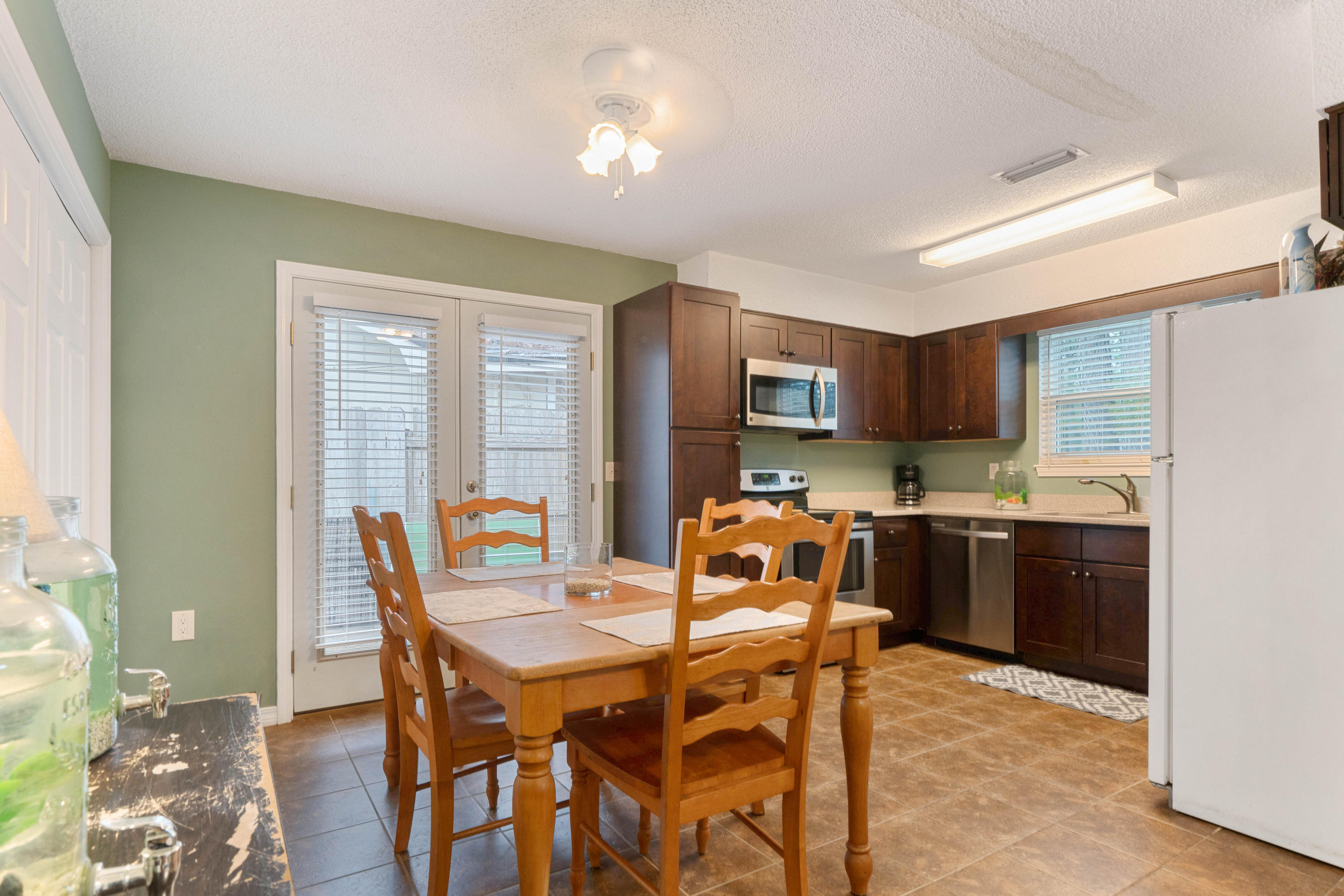 CANDLEWOOD VILLAGE - Residential