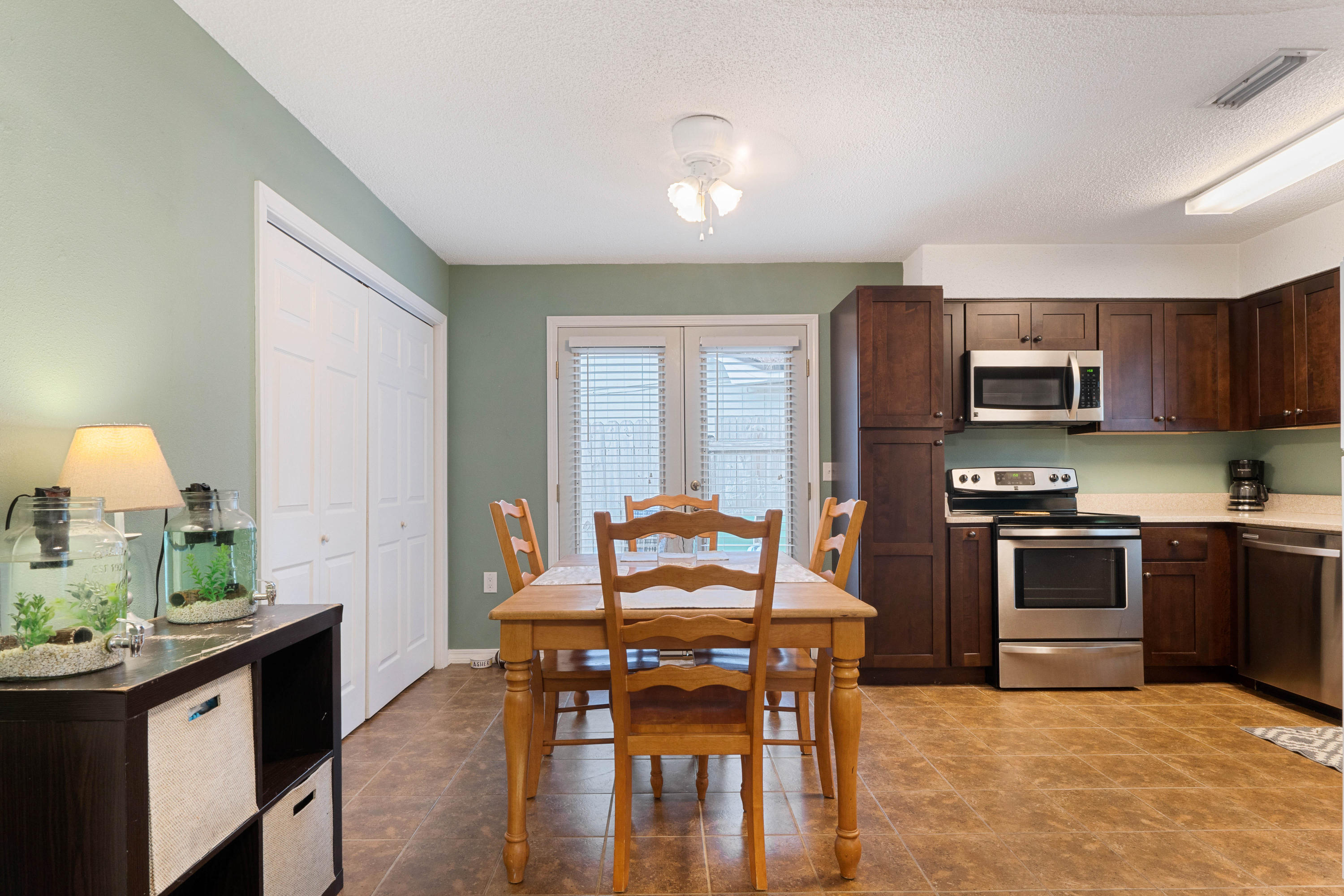 CANDLEWOOD VILLAGE - Residential