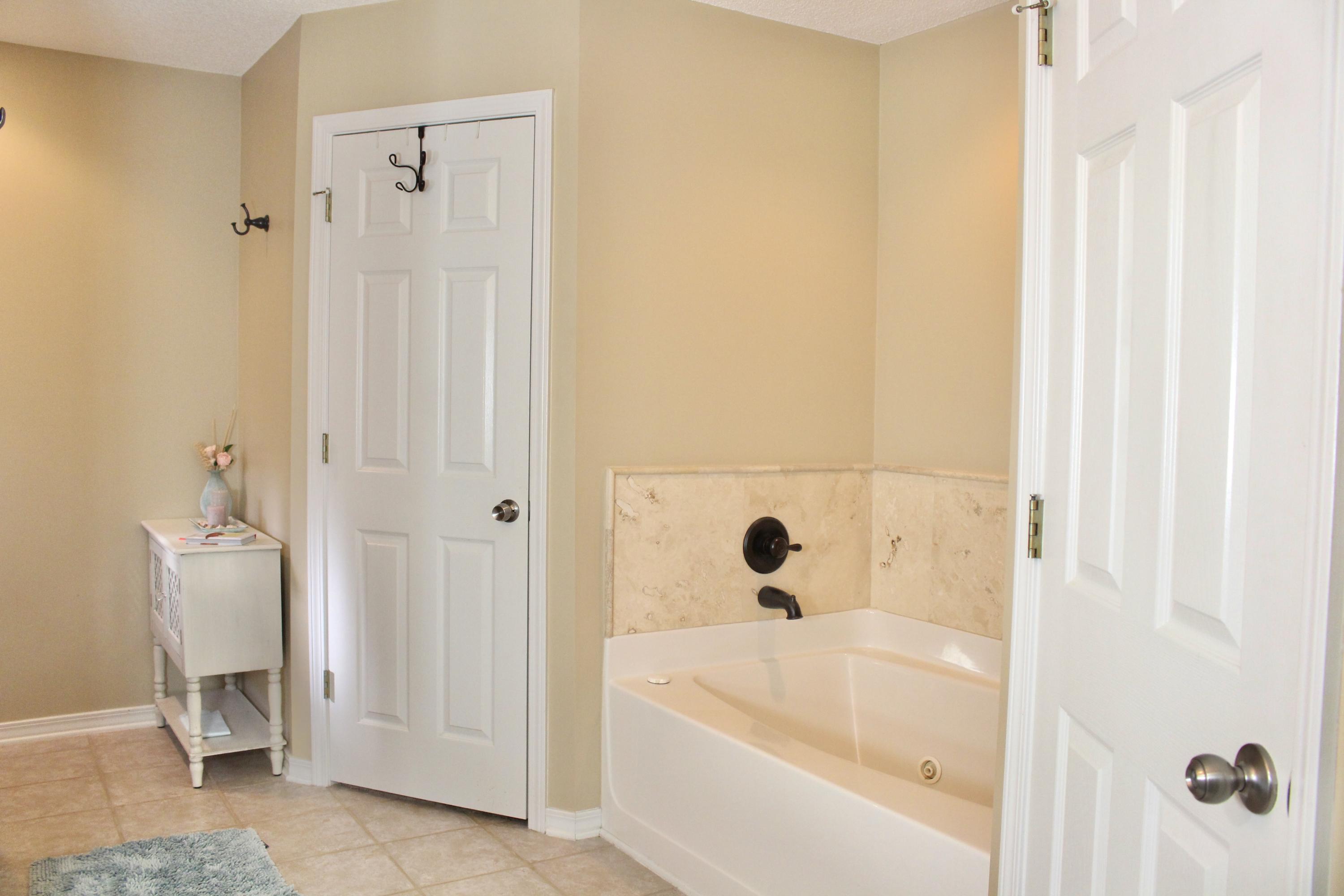 SHADOW OAK S/D - Residential