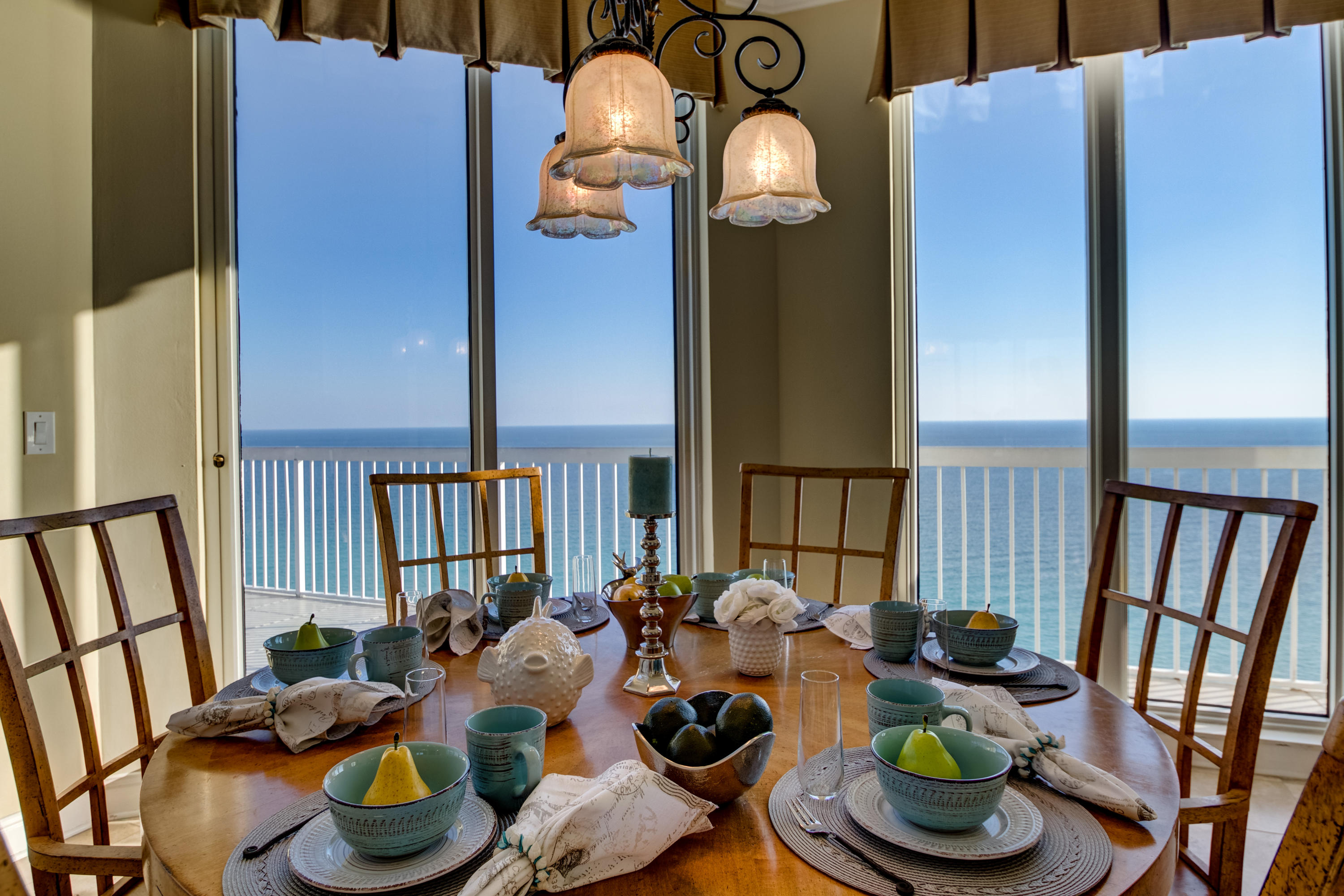 SILVER BEACH TOWERS - Residential