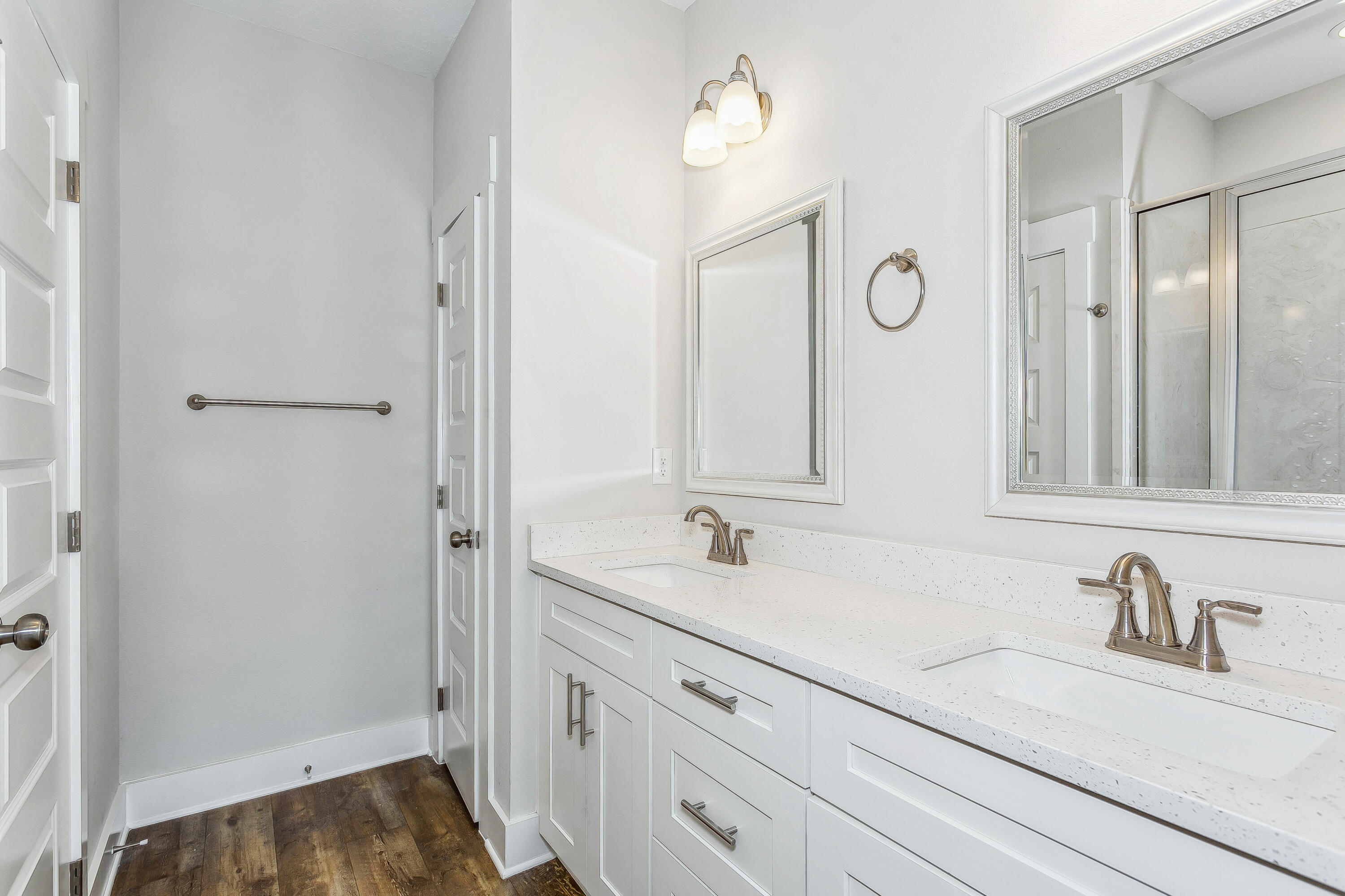 NICEVILLE (222200.00) - Residential