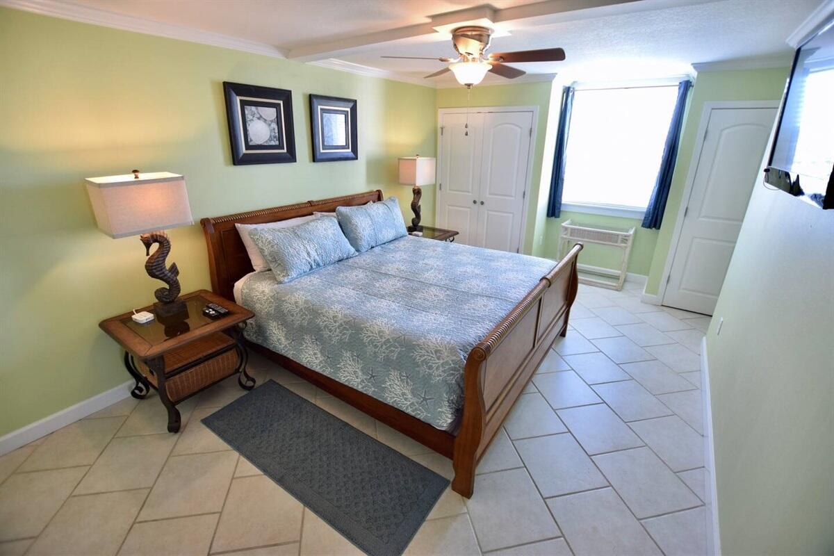 DOLPHIN POINT CONDO - Residential