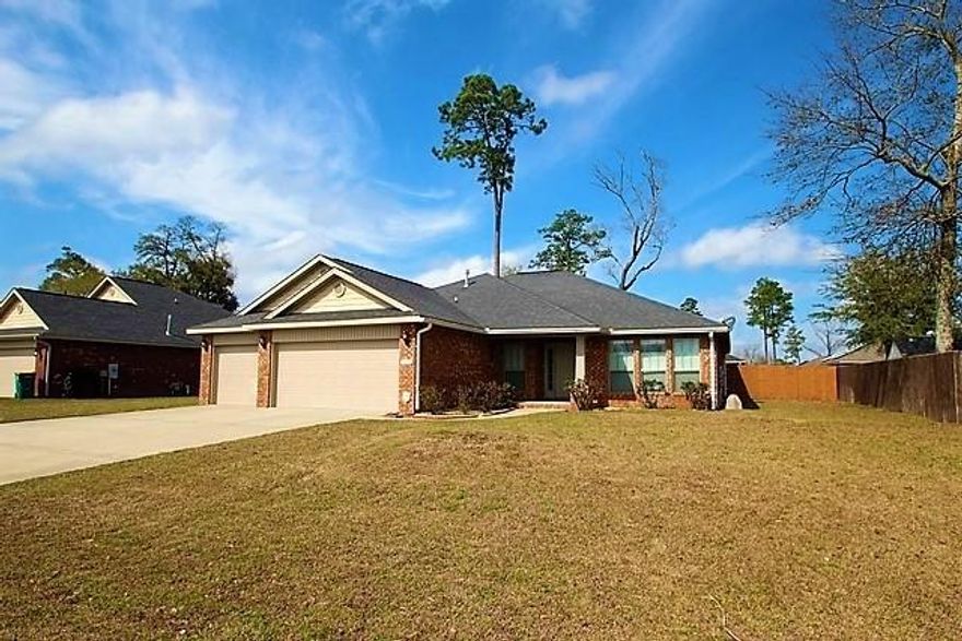 This is a great floor plan! Large open living area plus a study and formal dining room off of the foyer. 4 bedrooms and three FULL baths. One of the baths has a convenient exit to the back lanai. There is a room off of the great room that the plans call a ''morning room''. Sellers use it for a sitting area but it could have many purposes. Gorgeous kitchen with lovely cabinetry, granite counter tops, and stainless steel appliances. Walk in pantry is spacious and convenient. Huge island has breakfast bar seating plus there is an informal dining area. Master bedroom is large and the master bath has a fantastic tile walk in shower and also a garden tub. Closets are extremely large, too! The other three bedrooms are located on the other side of the home. Also a triple car garage!!!