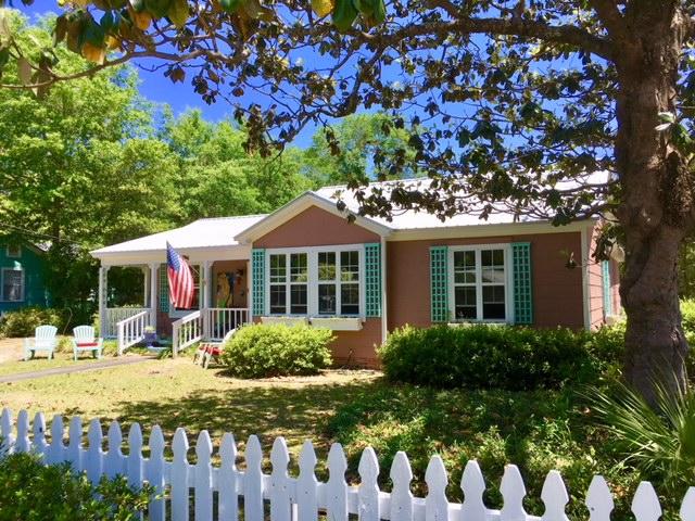 TOWN OF DEFUNIAK SPRINGS - Residential