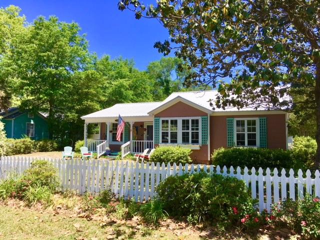 TOWN OF DEFUNIAK SPRINGS - Residential