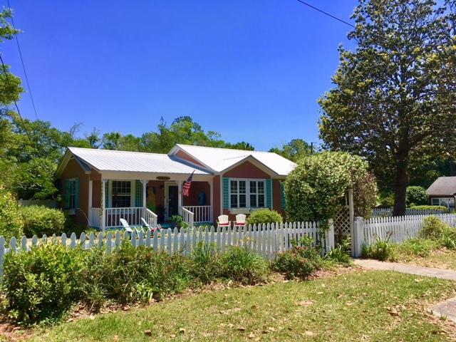 TOWN OF DEFUNIAK SPRINGS - Residential