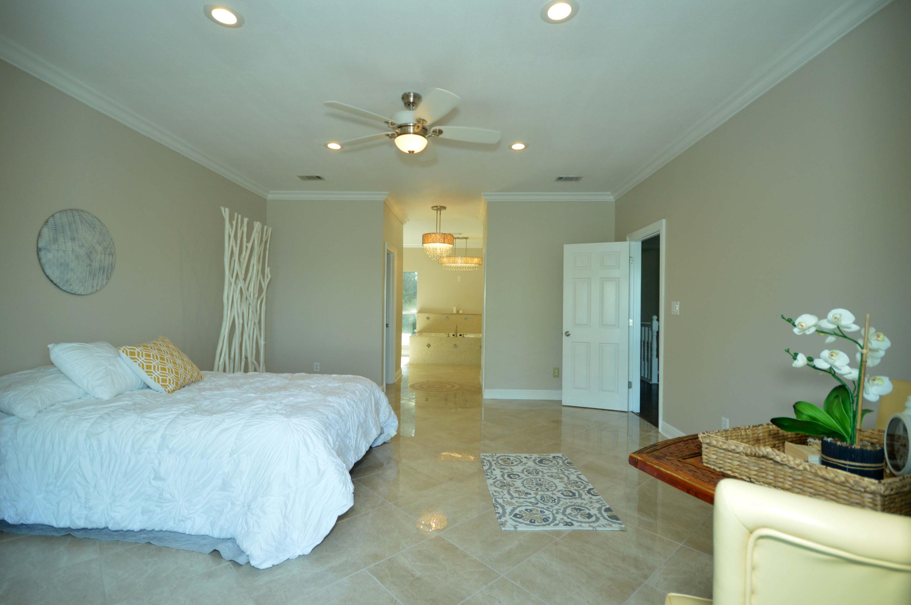 Pointe Yniestra - Residential