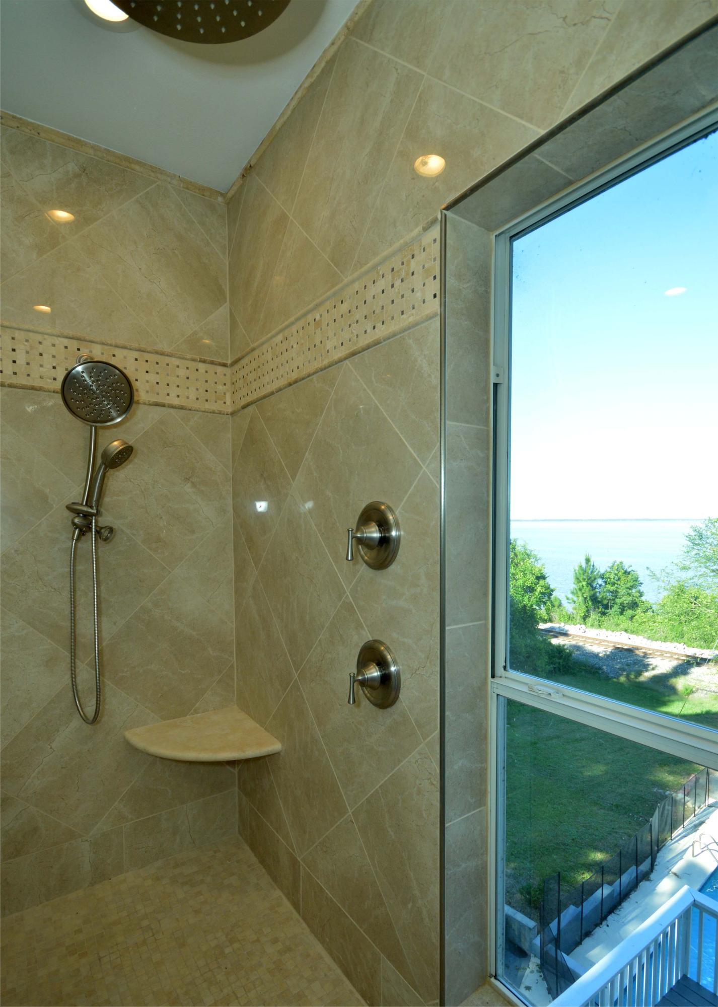 Pointe Yniestra - Residential