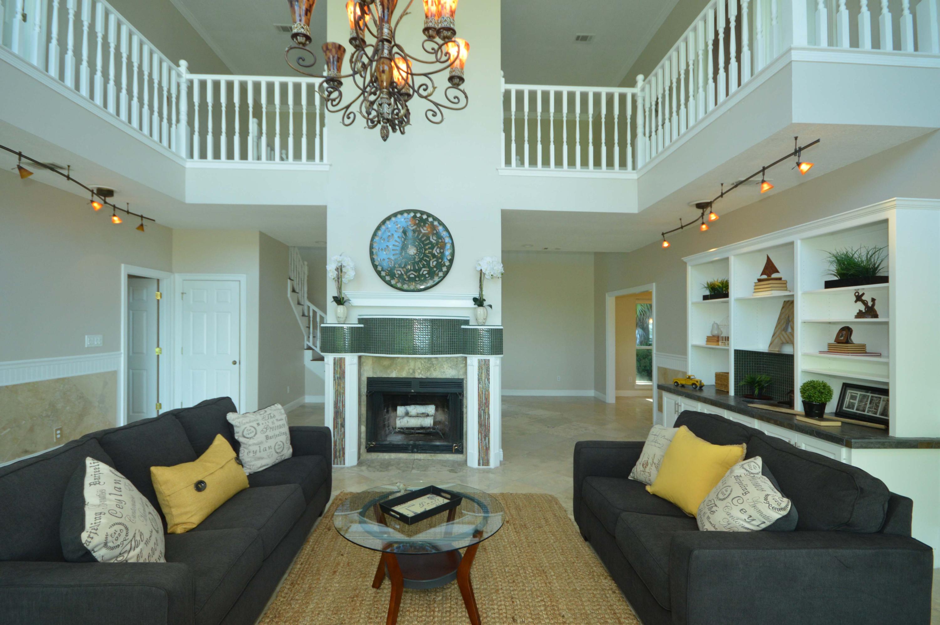 Pointe Yniestra - Residential