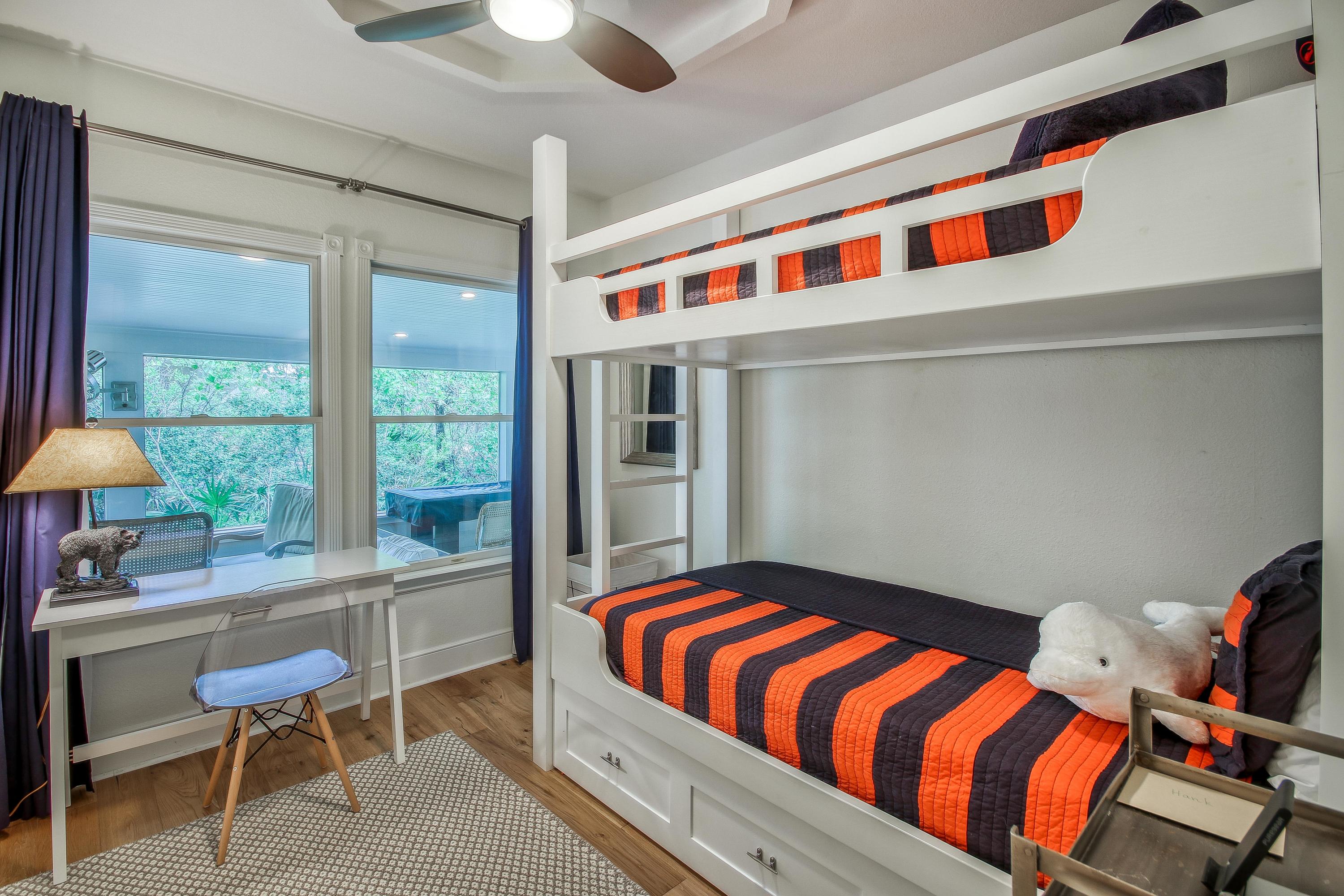 LAKE PLACE AT GRAYTON BEACH T/H - Residential