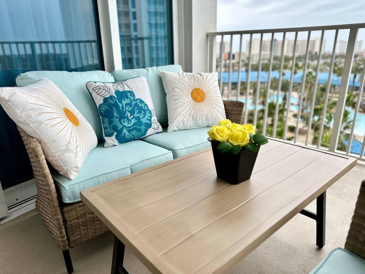 THE PALMS OF DESTIN - Residential