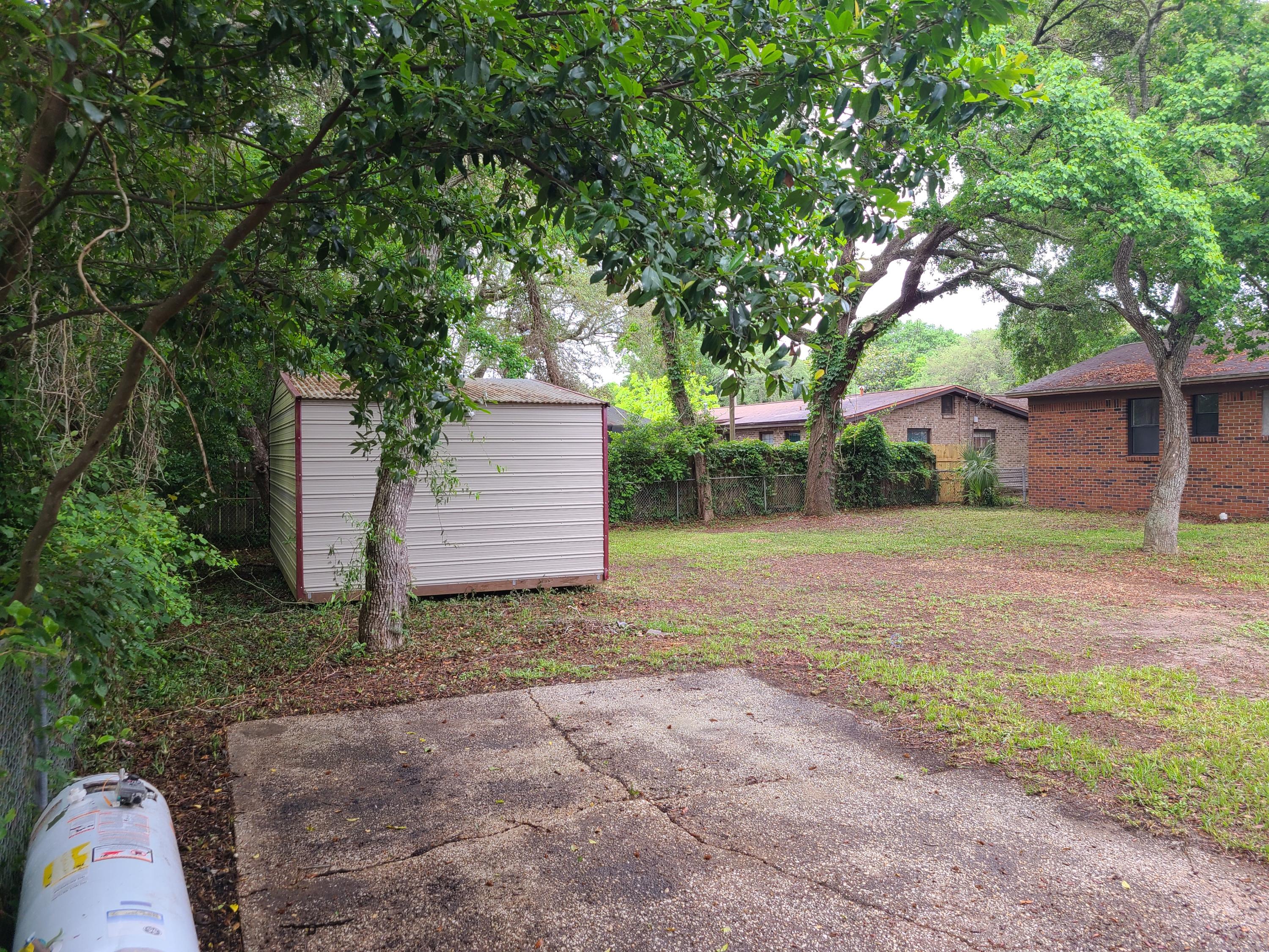 CHOCTAWMAR S/D 1ST ADD LOT 12 - Residential