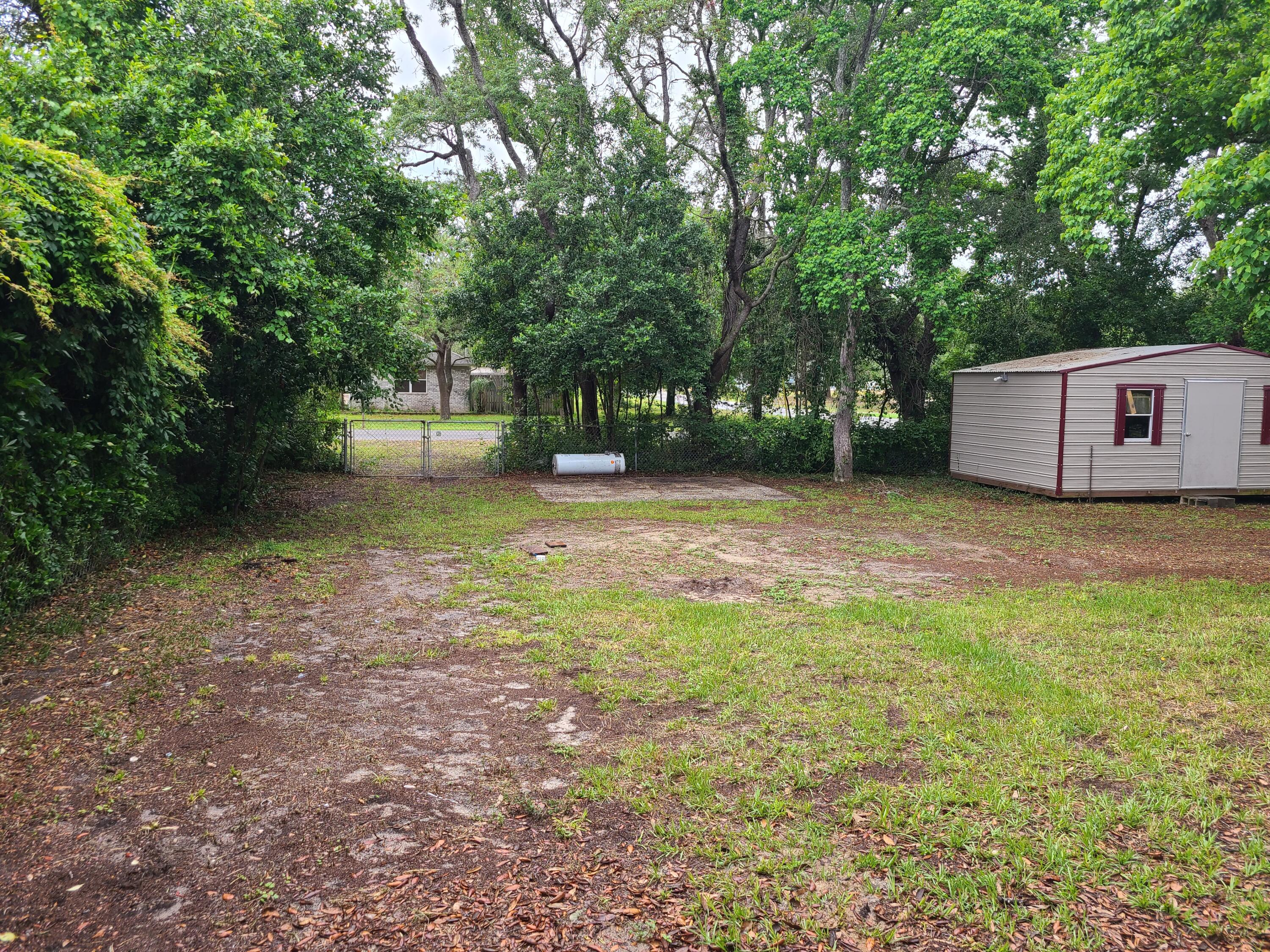 CHOCTAWMAR S/D 1ST ADD LOT 12 - Residential