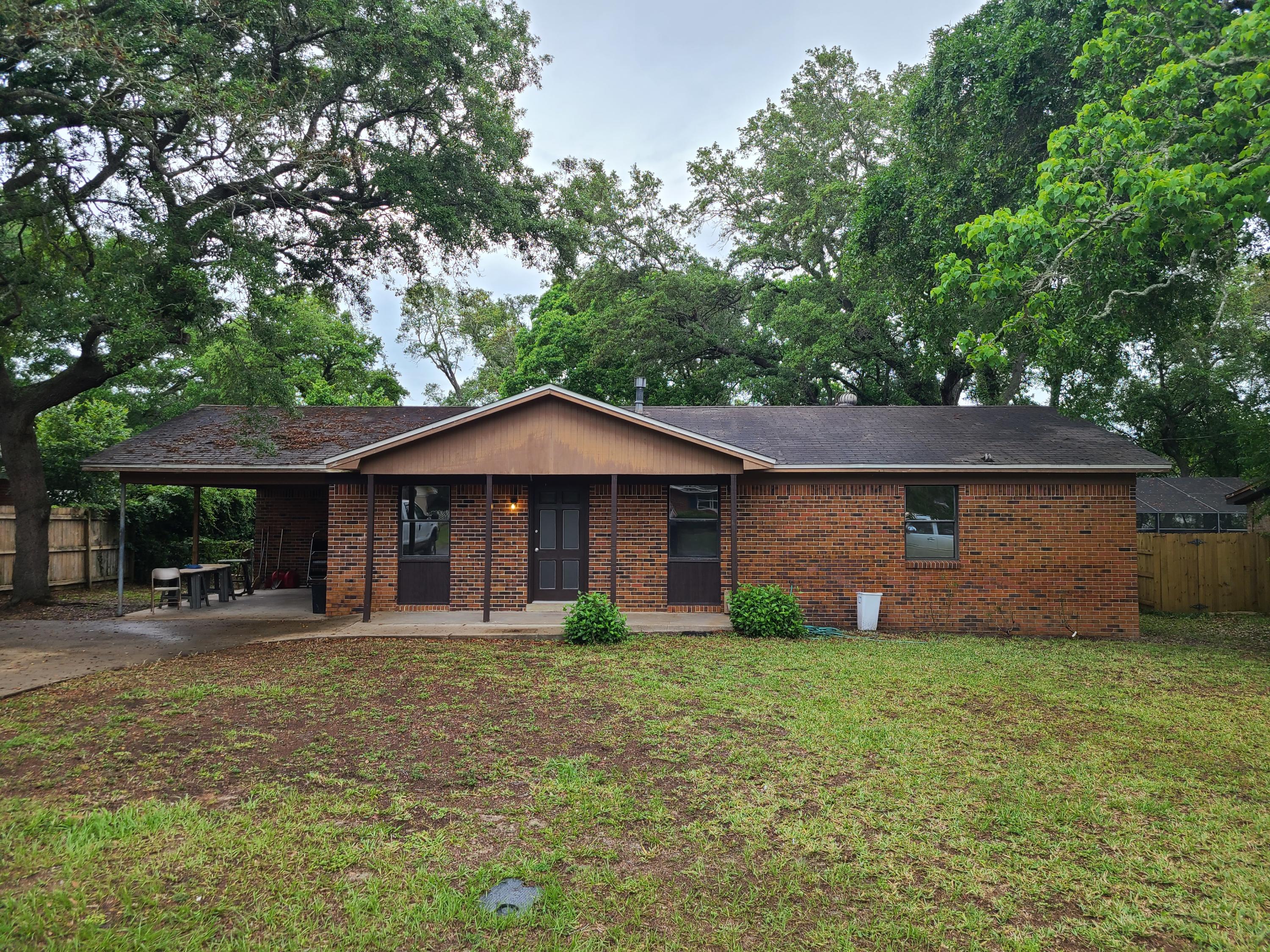 CHOCTAWMAR S/D 1ST ADD LOT 12 - Residential