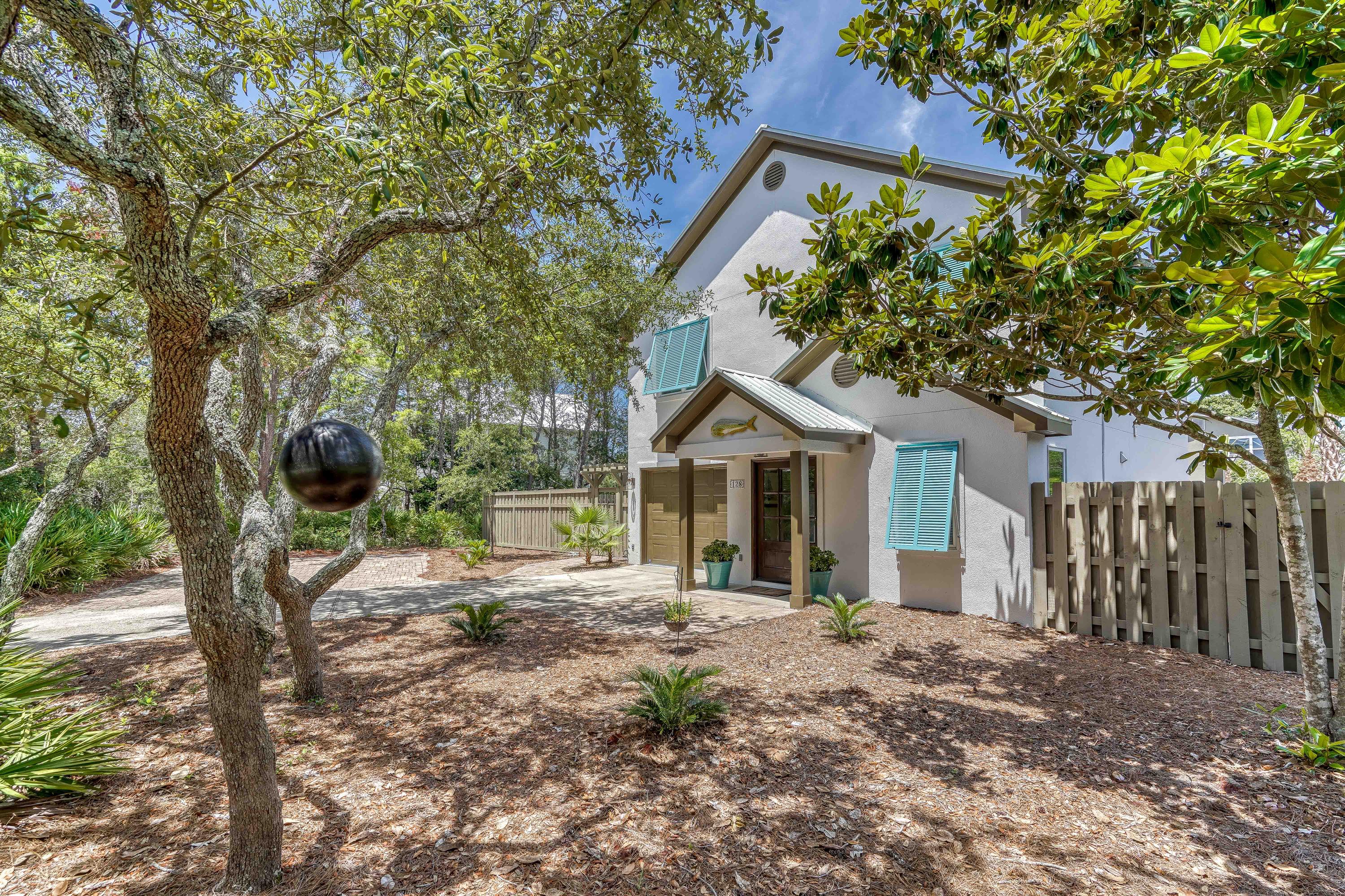 EASTERN LAKE ESTATES - Residential