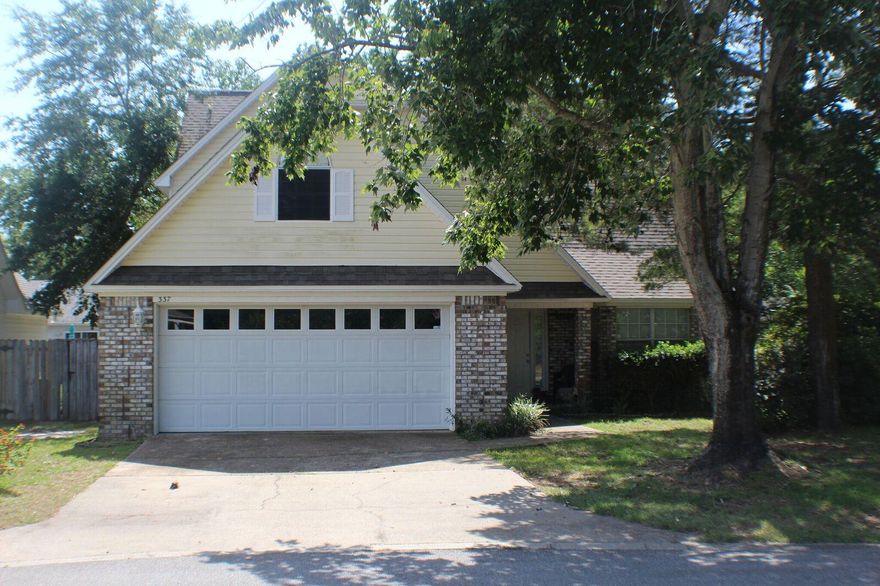 Great house located in a safe Bluewater Bay neighborhood within walking distance to grocery store, banks, restaurants, and elementary school. This home has open living room with high ceilings and an enclosed Florida room. Fenced in back yard. Bonus room over the garage. Buyer to verify all room dimensions.