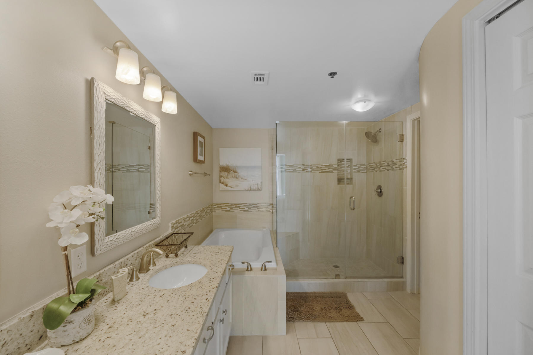 JADE EAST TOWERS CONDO - Residential