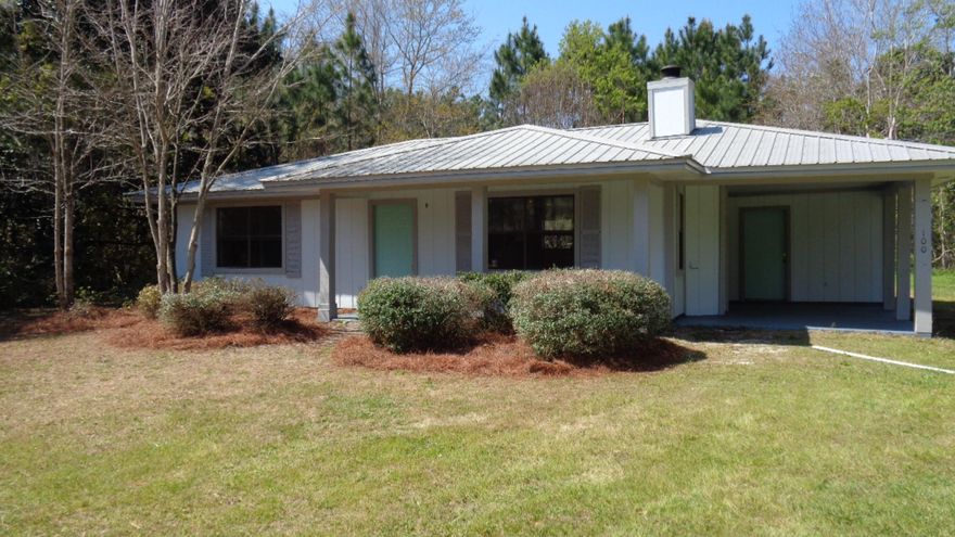 Bank Owned, this home was recently painted and ready to move into! This cute 2 bedroom, 1 bath is a great 'starter home'; or, could be a great long-term rental. Seller is offering $5000 'credit for appliances' with a full-prince offer. Ask about possible Seller Financing.***Buyer is responsible for personally verifying details about this property. Any information contained in this listing is believed to be accurate but is not guaranteed.***