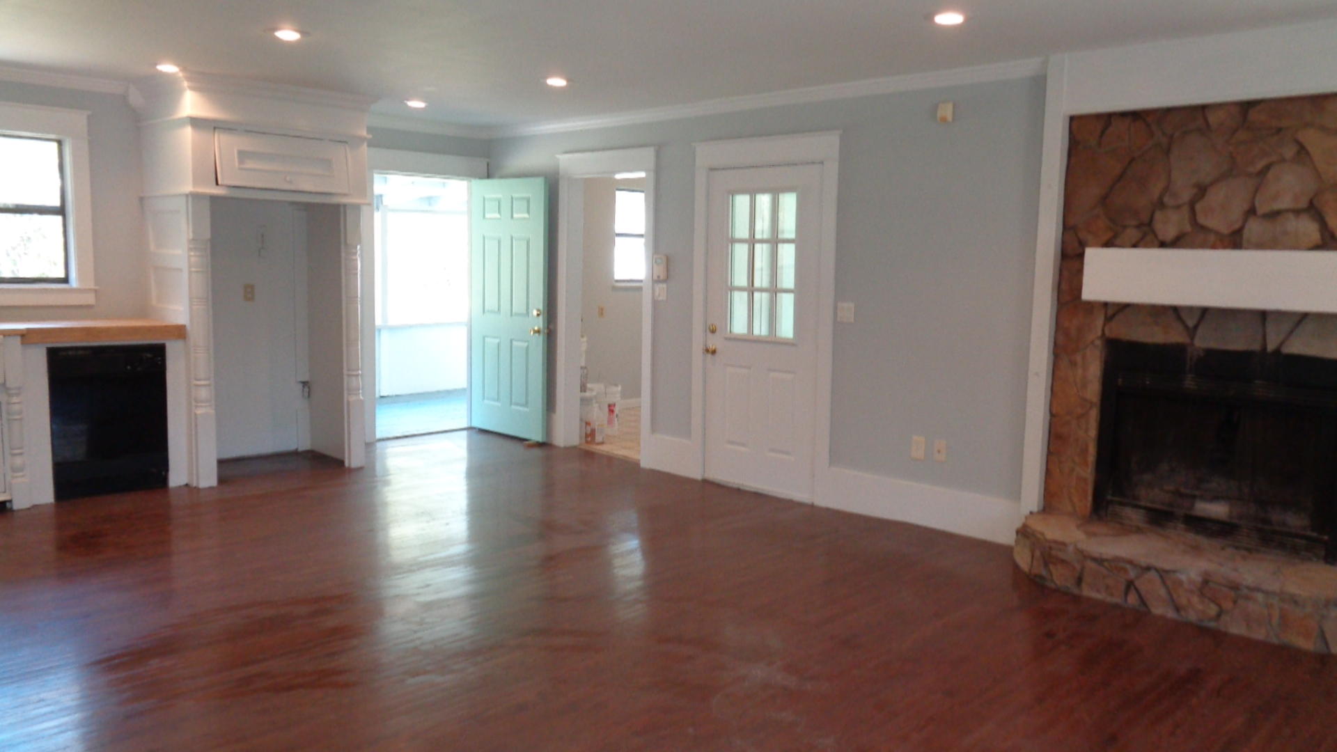 TOWN OF SANTA ROSA - Residential