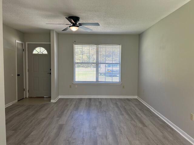 WHISPERING LAKES ESTATES - Residential Lease