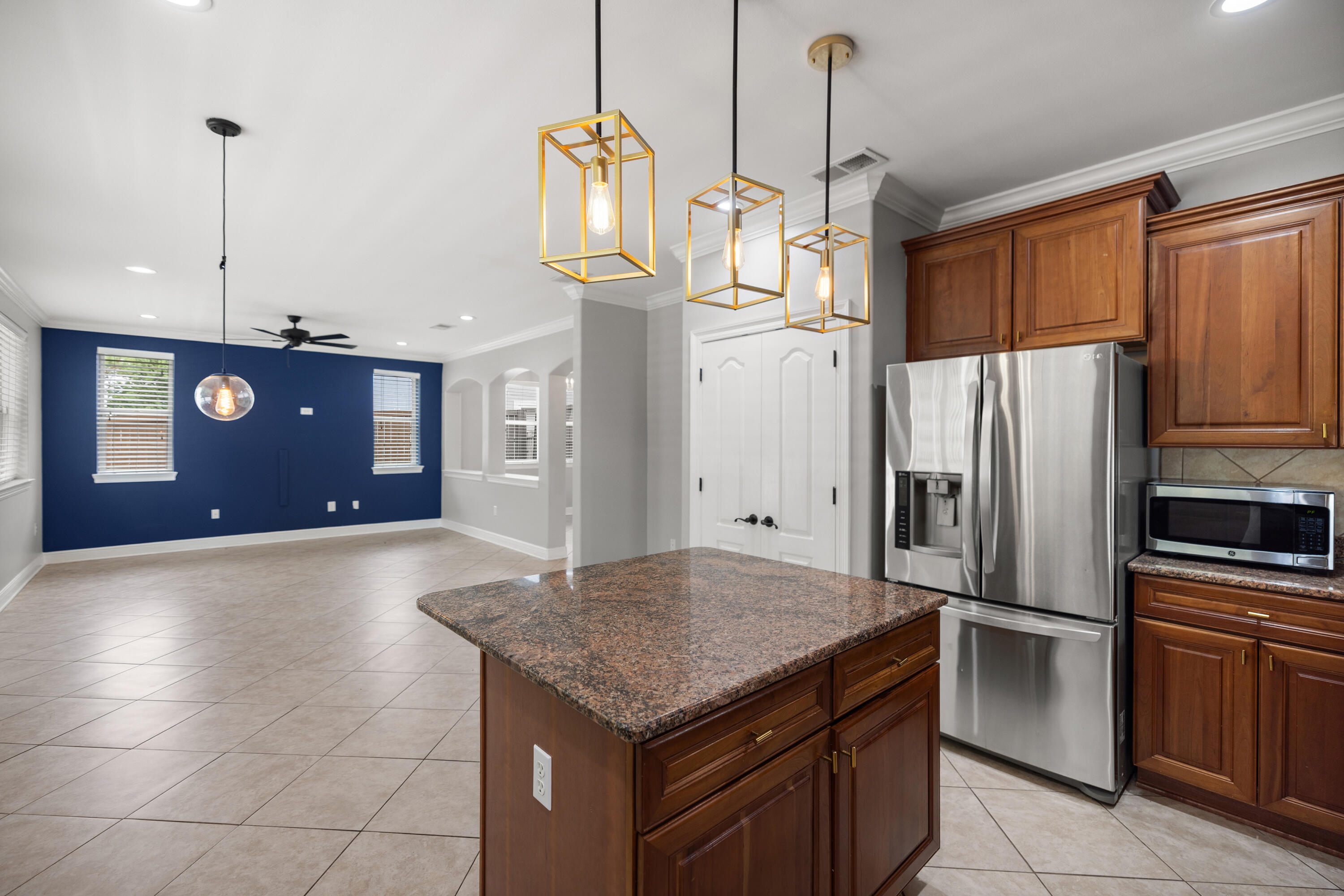 BAYWALK LANDING - Residential