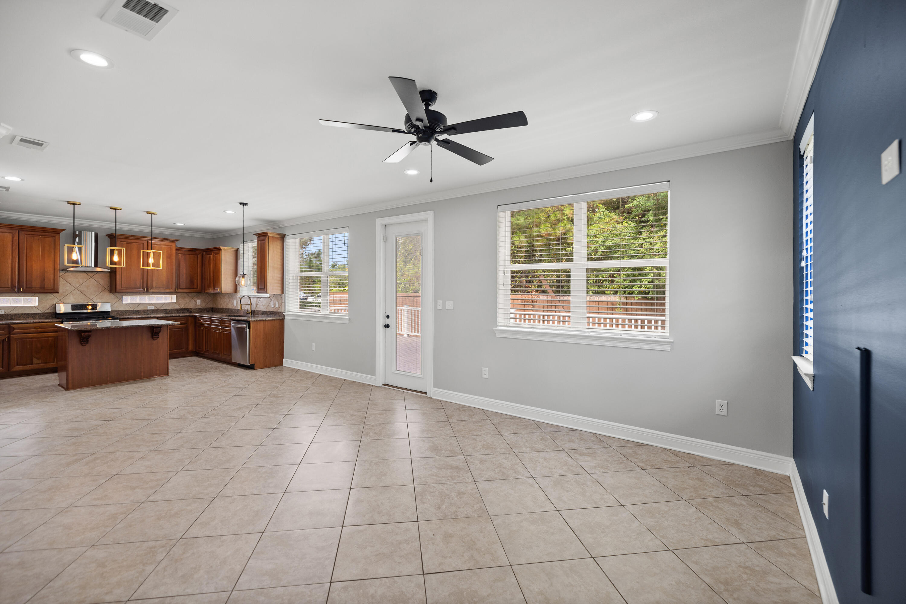 BAYWALK LANDING - Residential