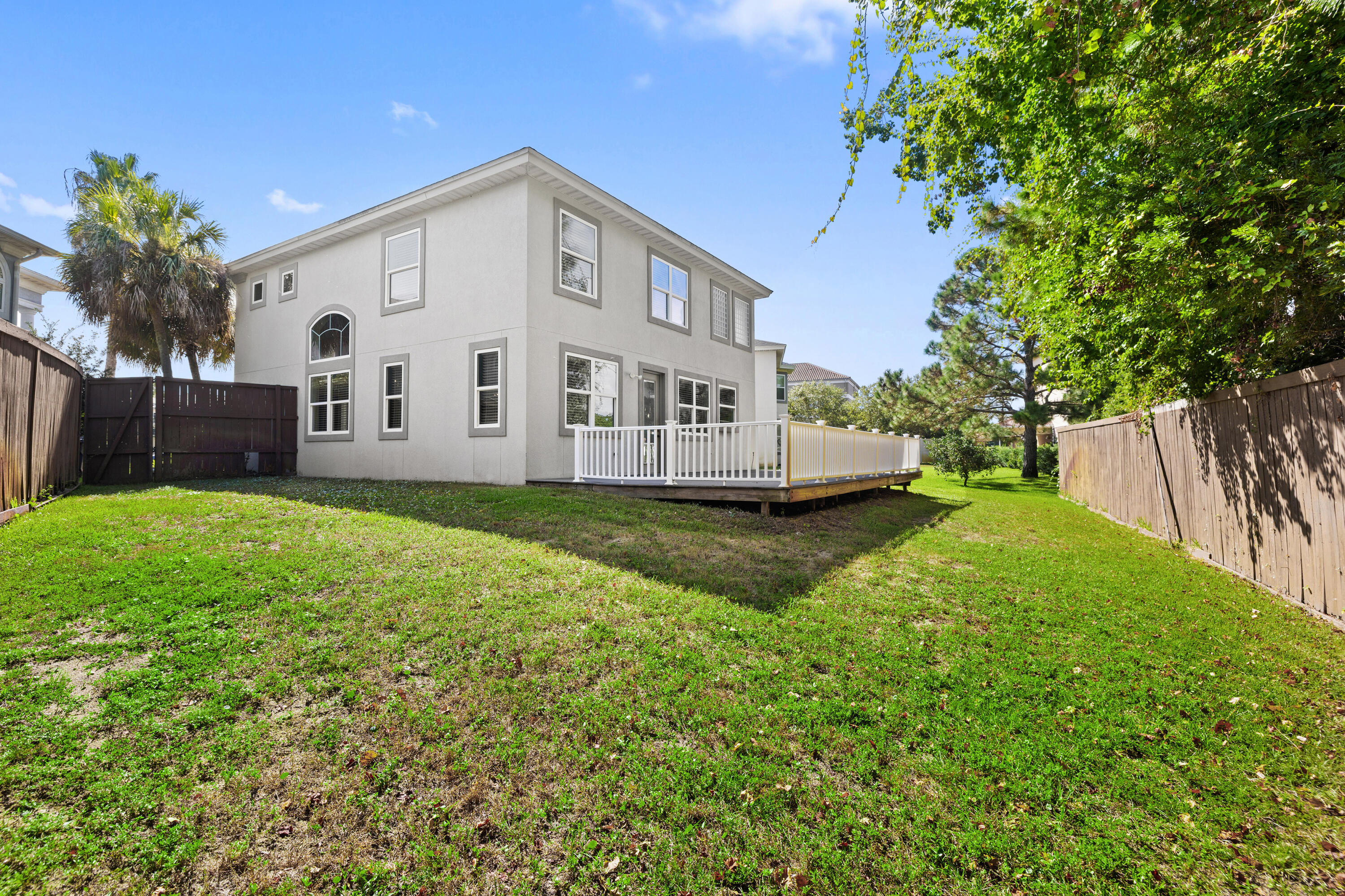 BAYWALK LANDING - Residential