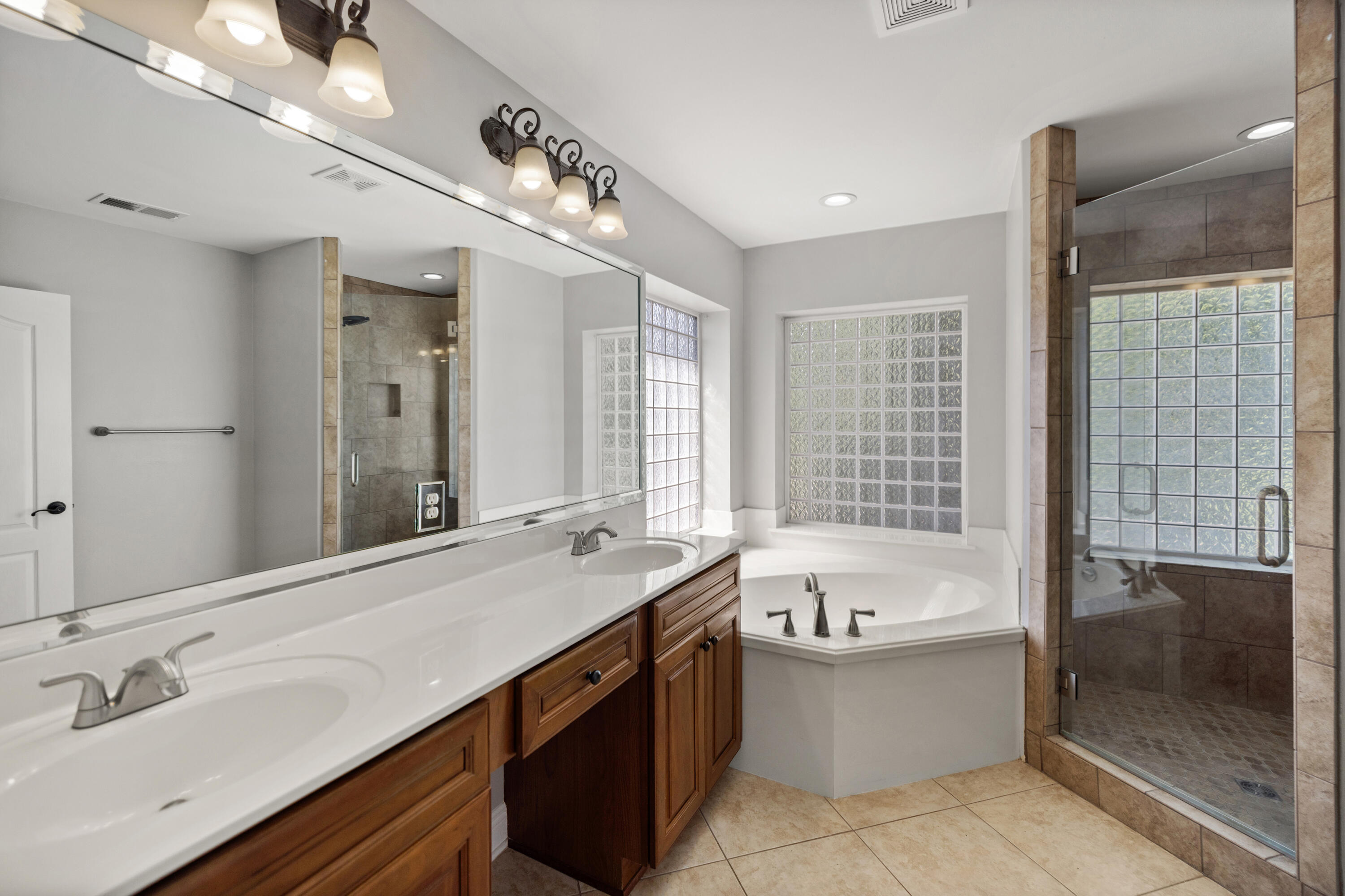 BAYWALK LANDING - Residential