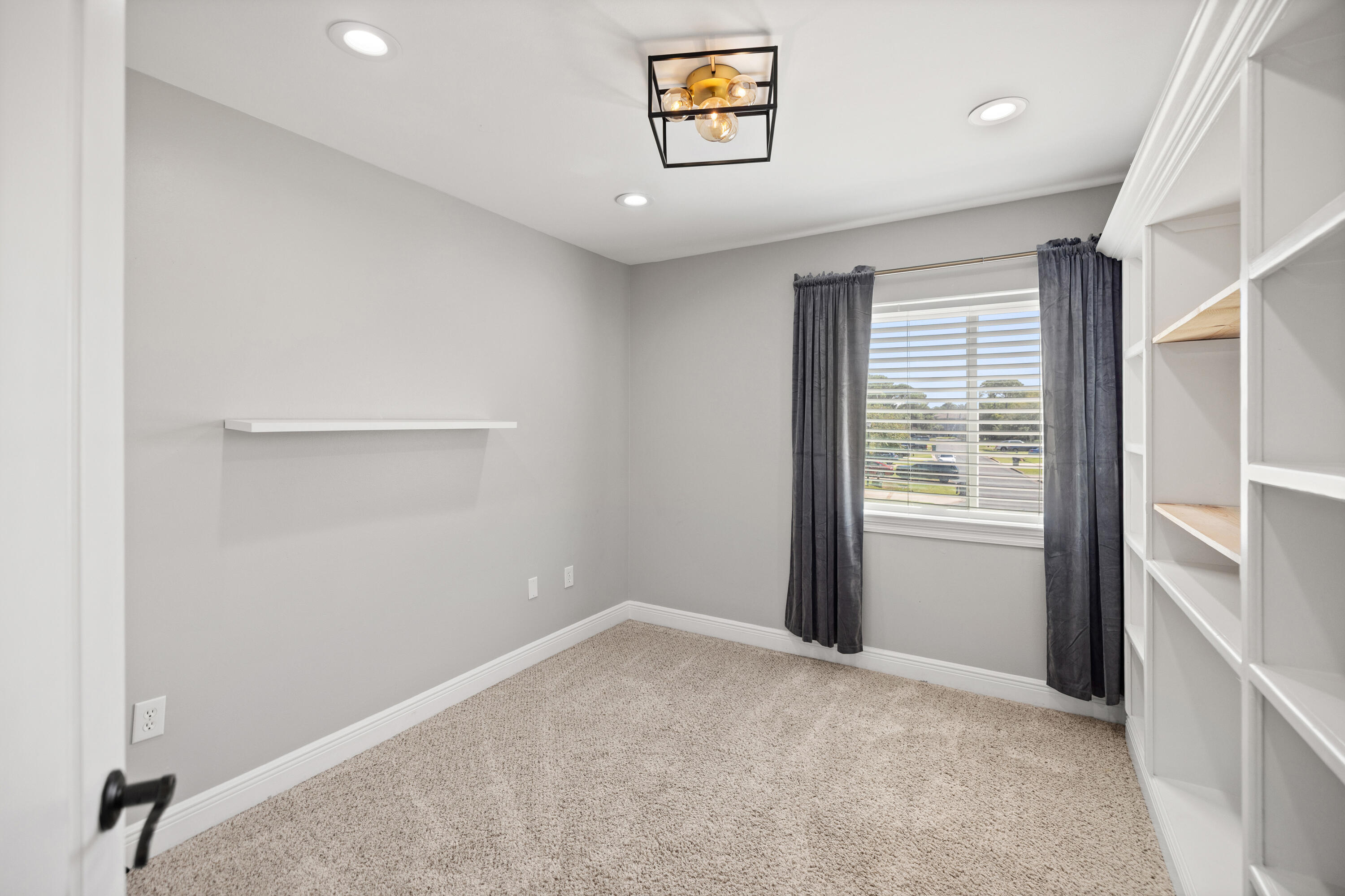 BAYWALK LANDING - Residential