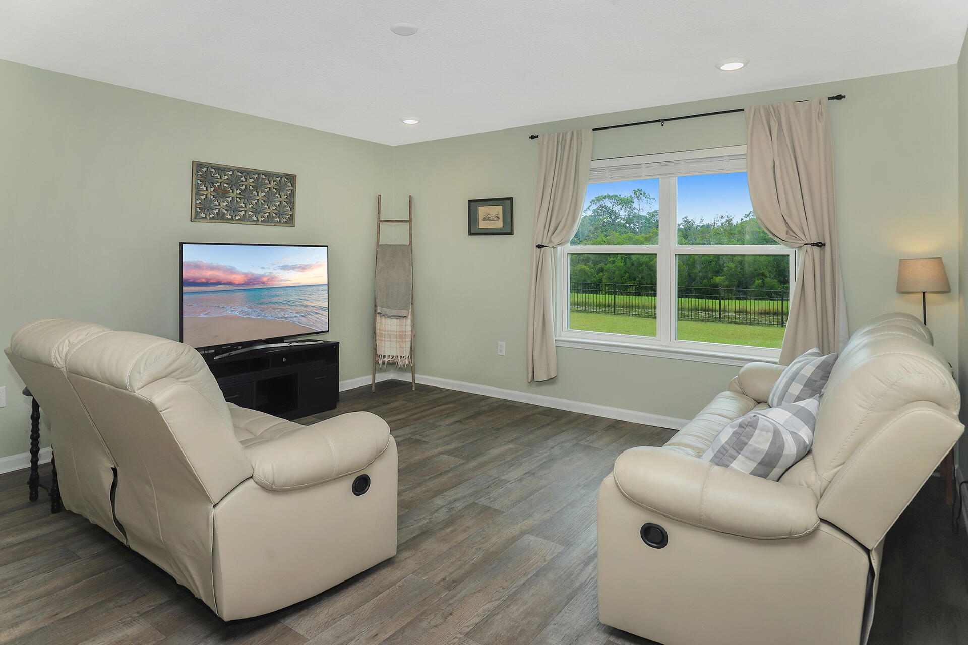 HAMMOCK BAY - MILL COTTAGES - Residential