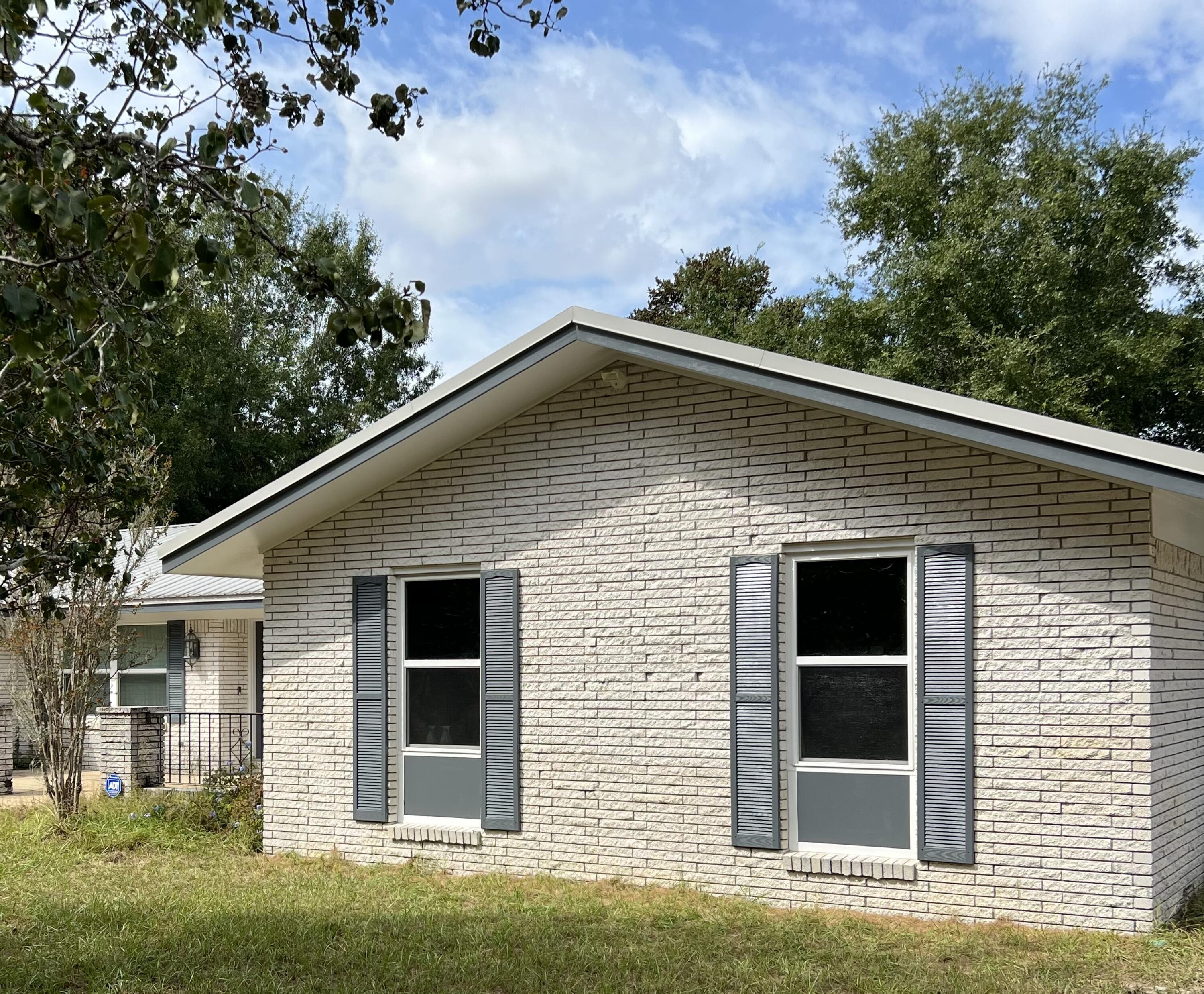 BAY0U POQUITO - Residential