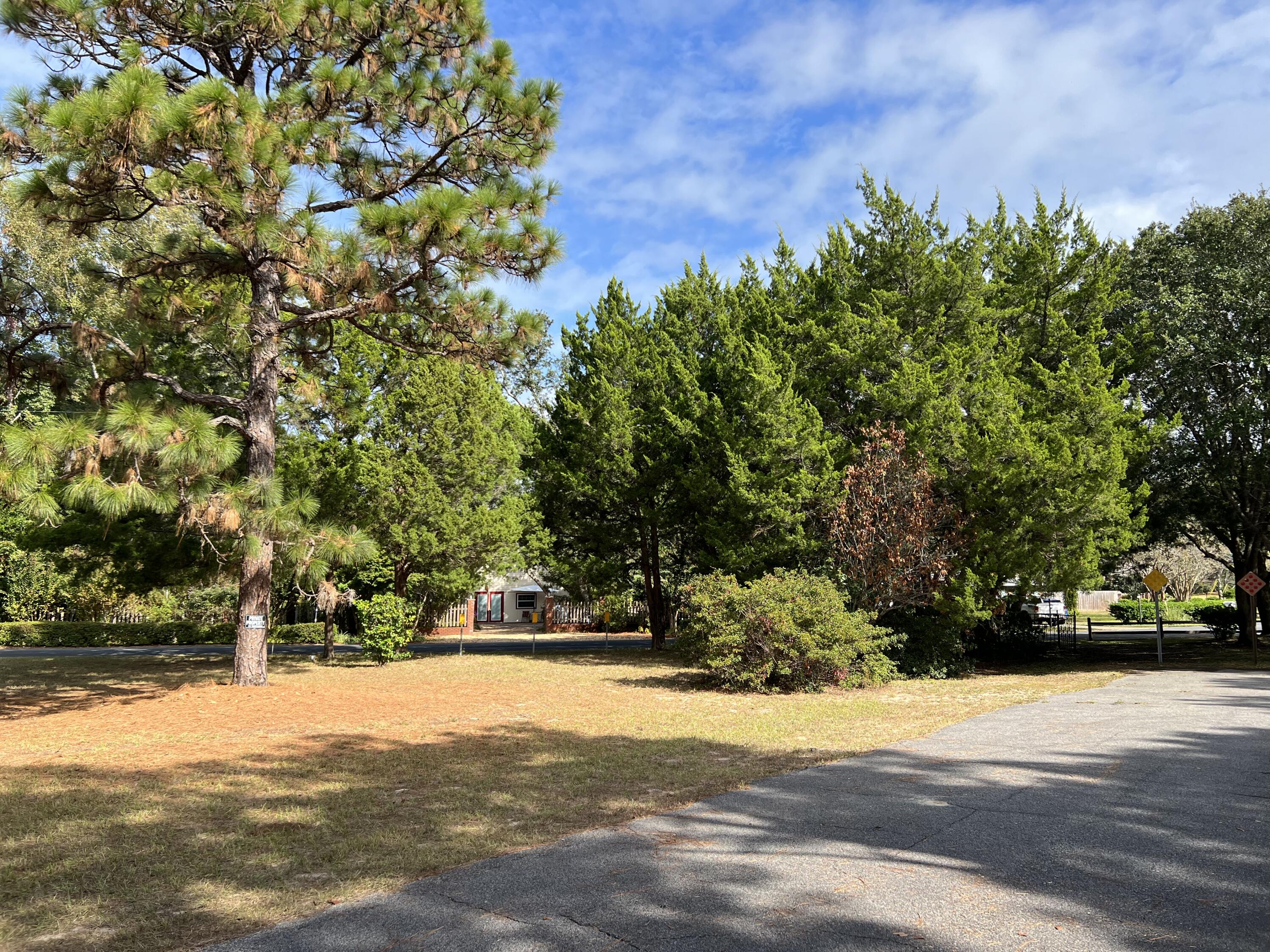 BAY0U POQUITO - Residential