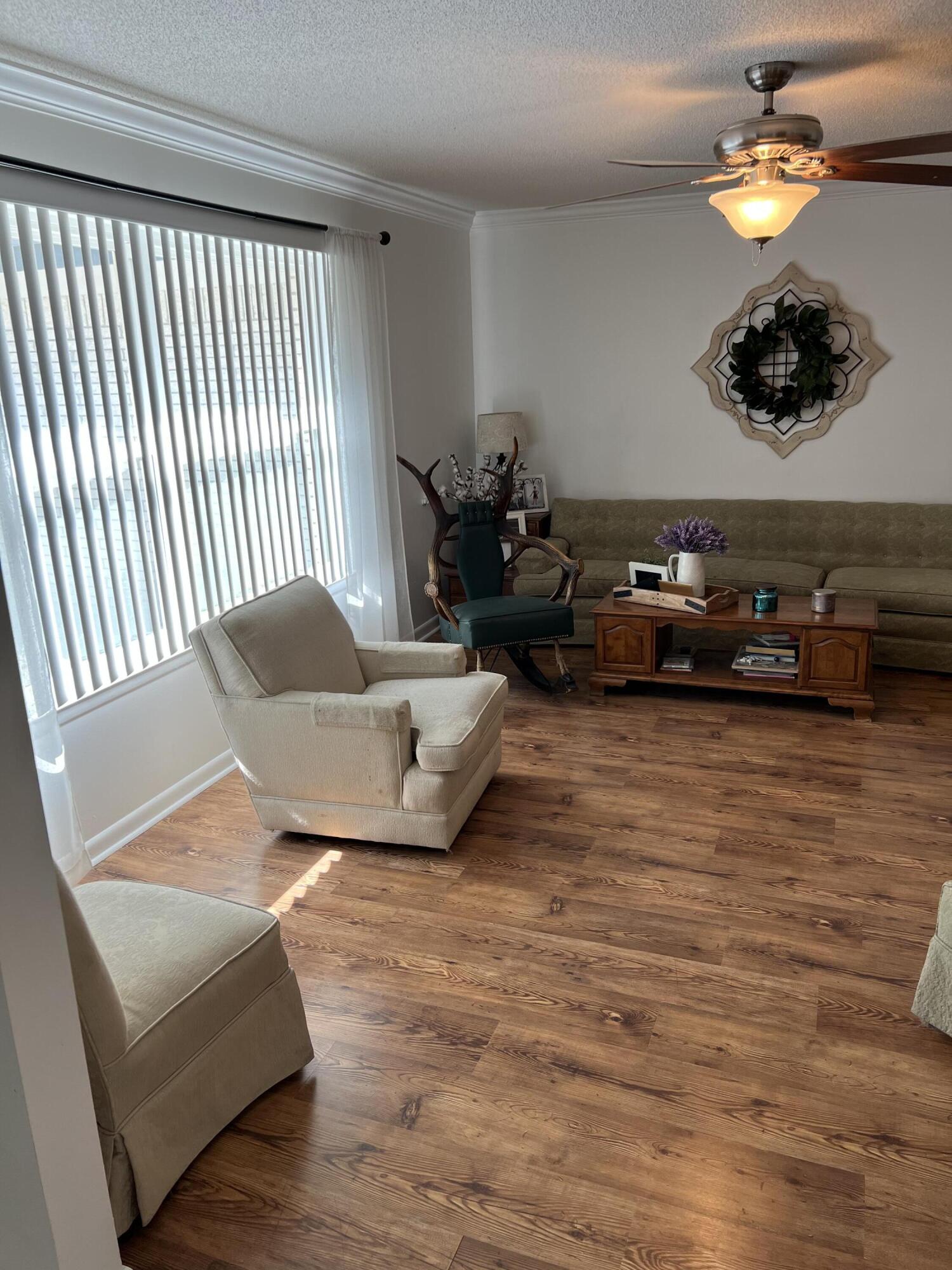 BAY0U POQUITO - Residential