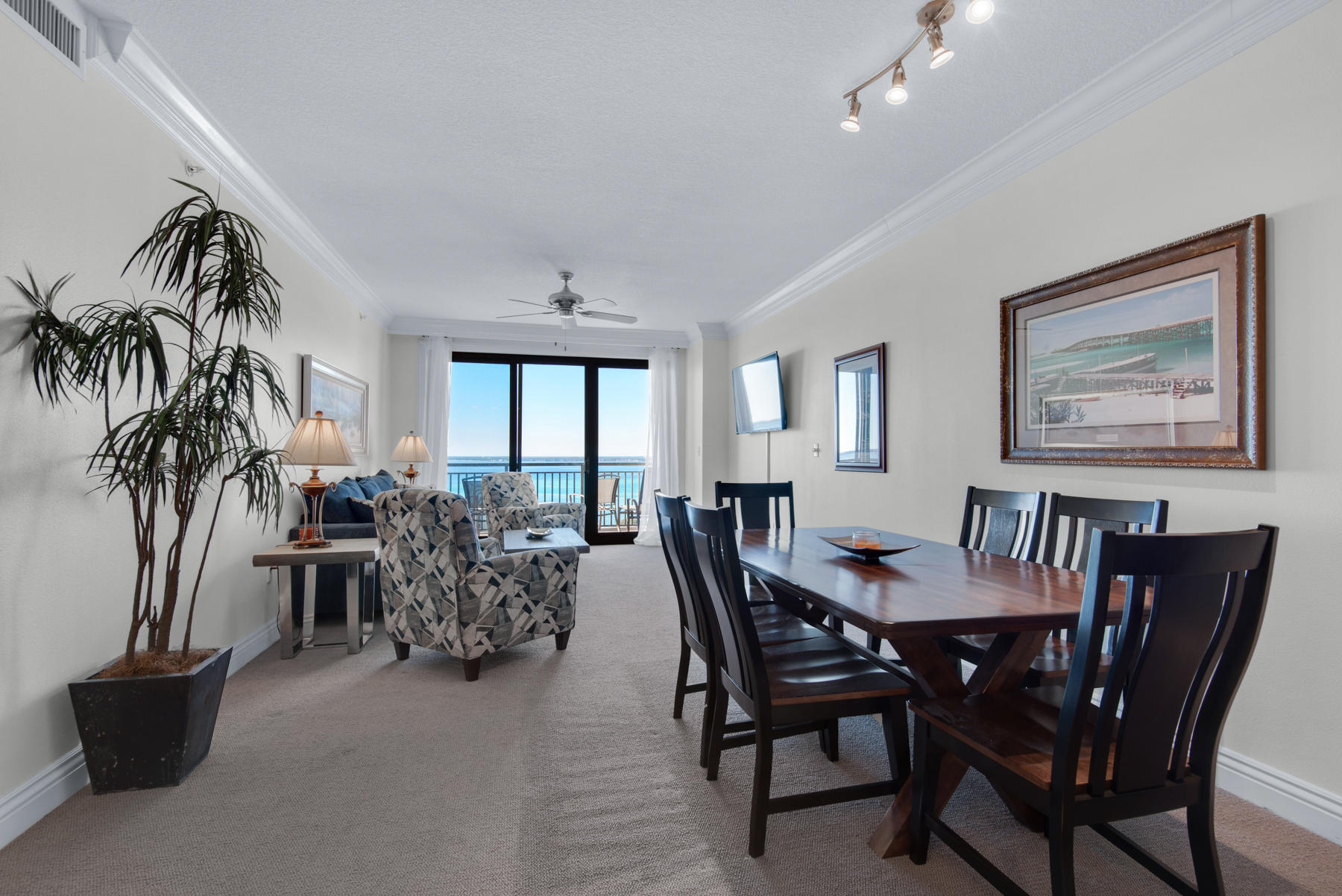 EMERALD GRANDE - Residential