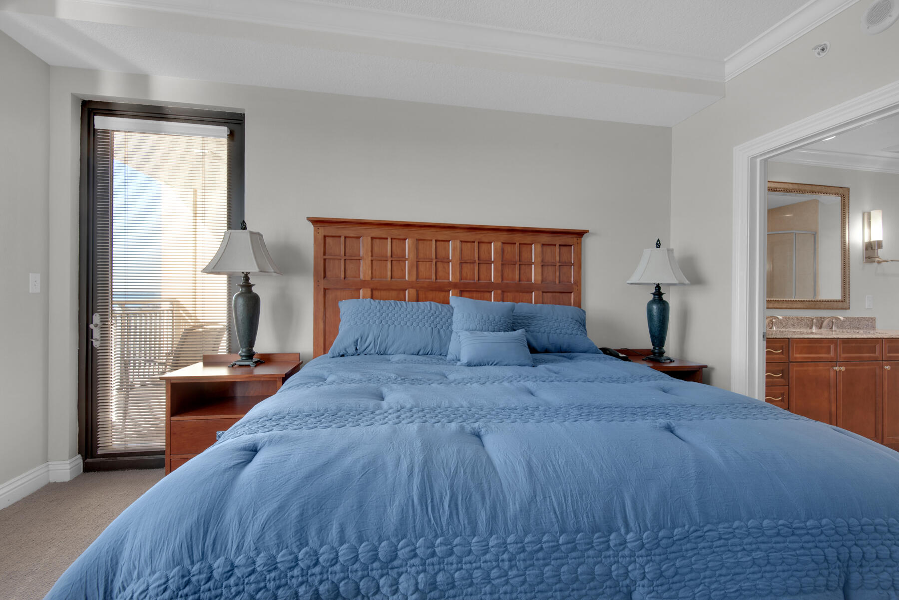 EMERALD GRANDE - Residential