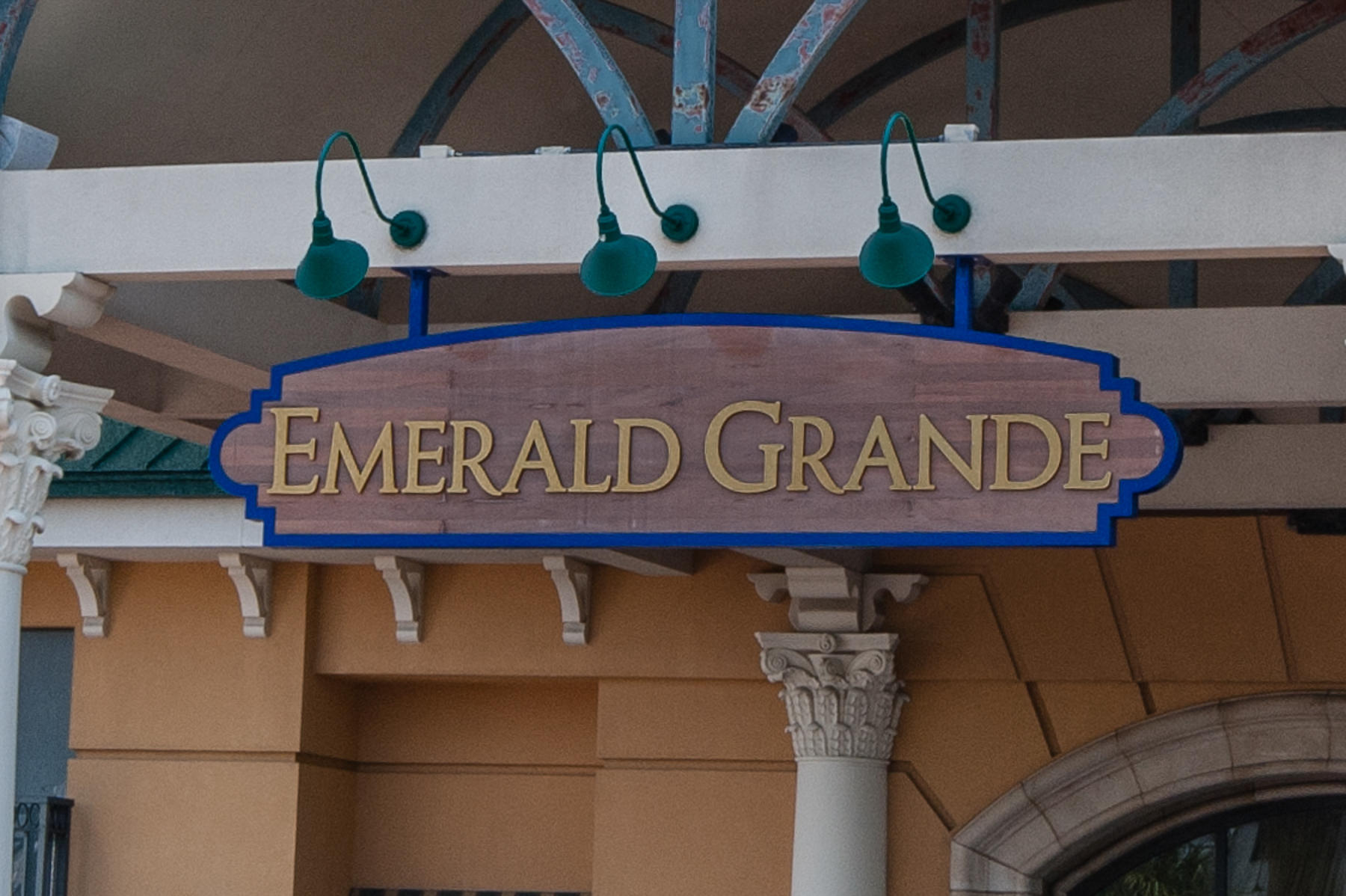 EMERALD GRANDE - Residential
