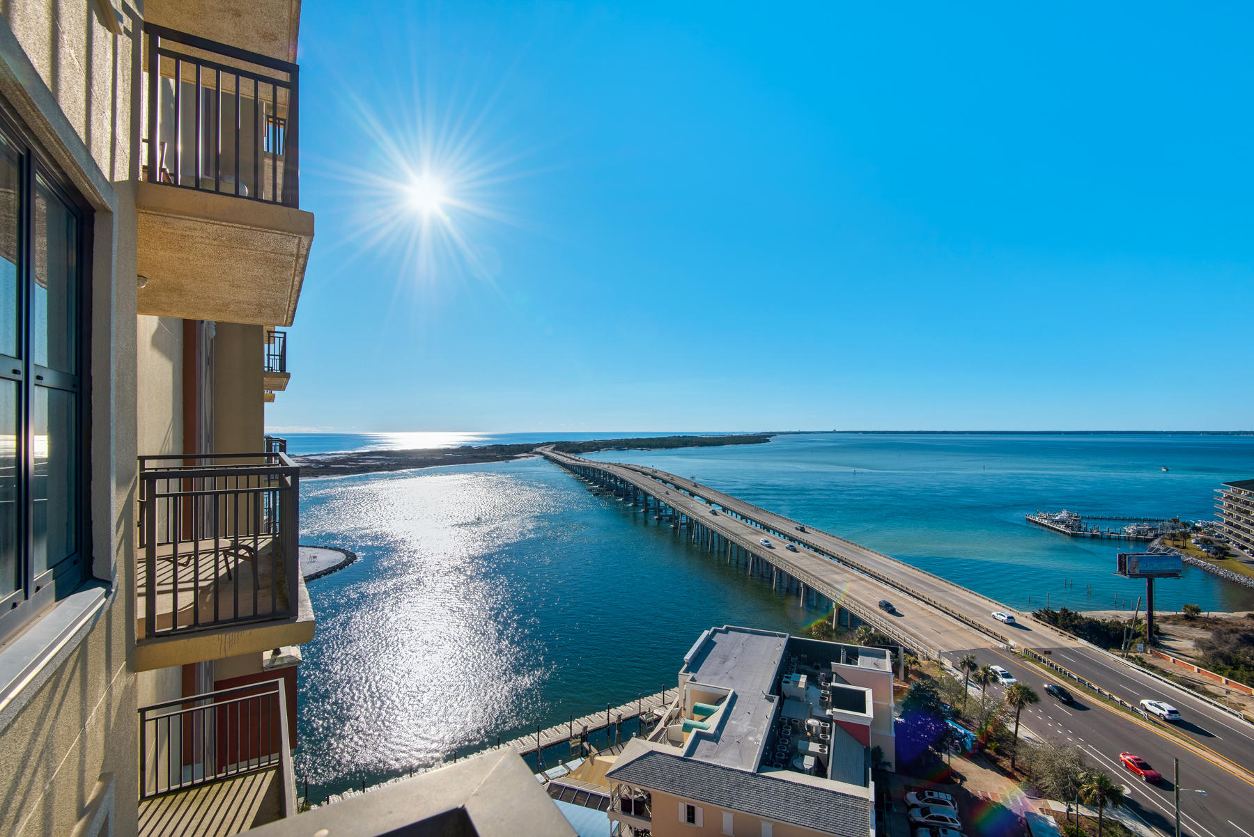 EMERALD GRANDE - Residential