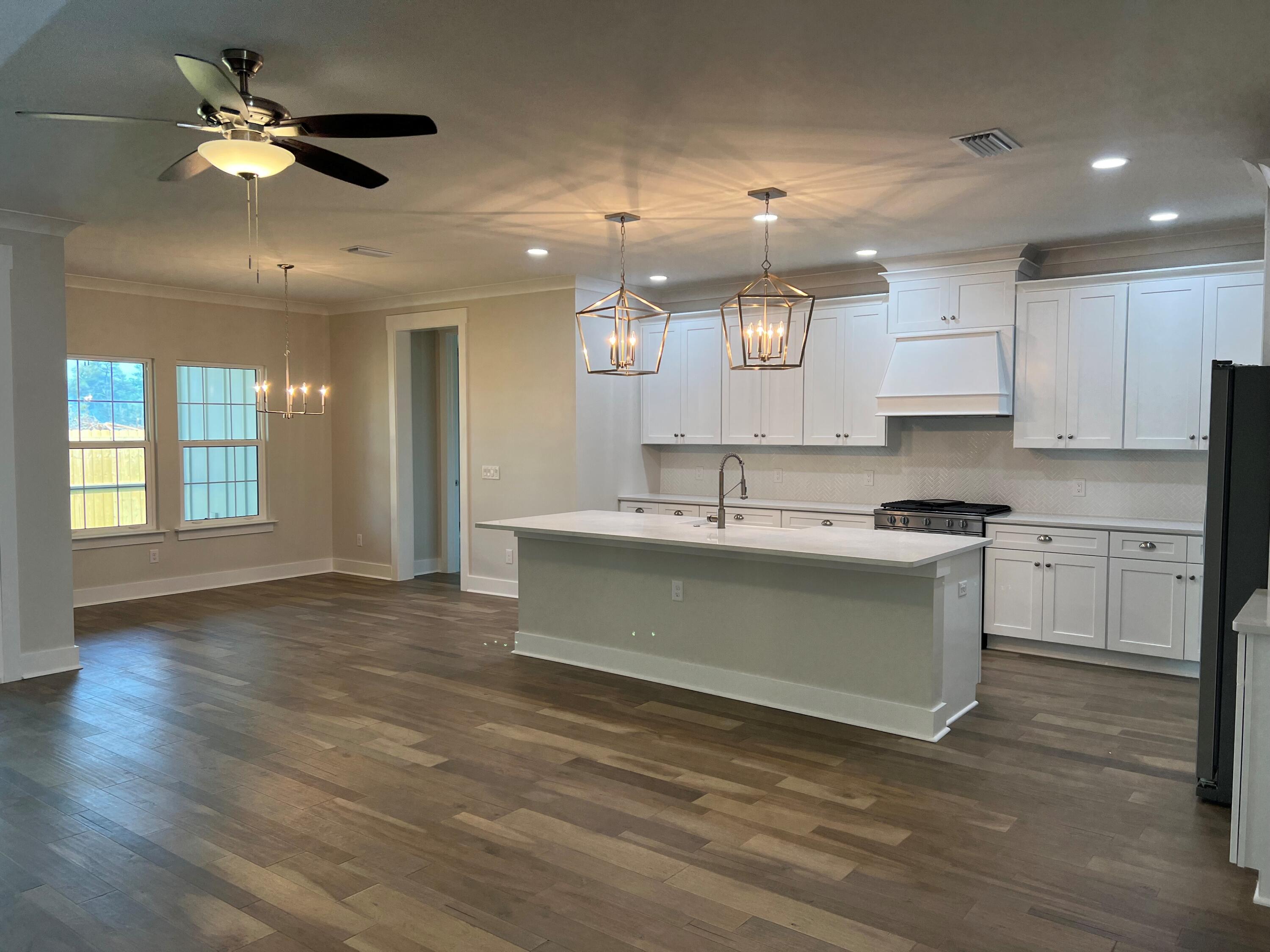 DEER MOSS CREEK - Residential