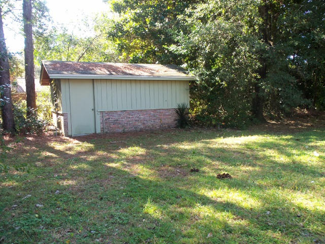 BAYOU POQUITO LOT 9 BLK 1 - Residential