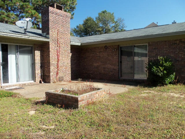 BAYOU POQUITO LOT 9 BLK 1 - Residential