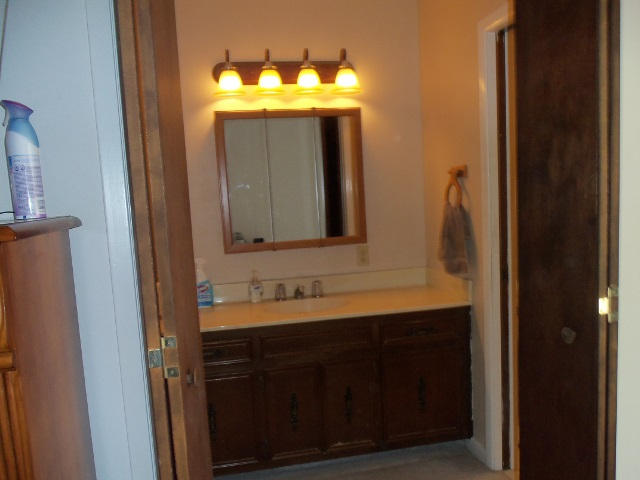 BAYOU POQUITO LOT 9 BLK 1 - Residential