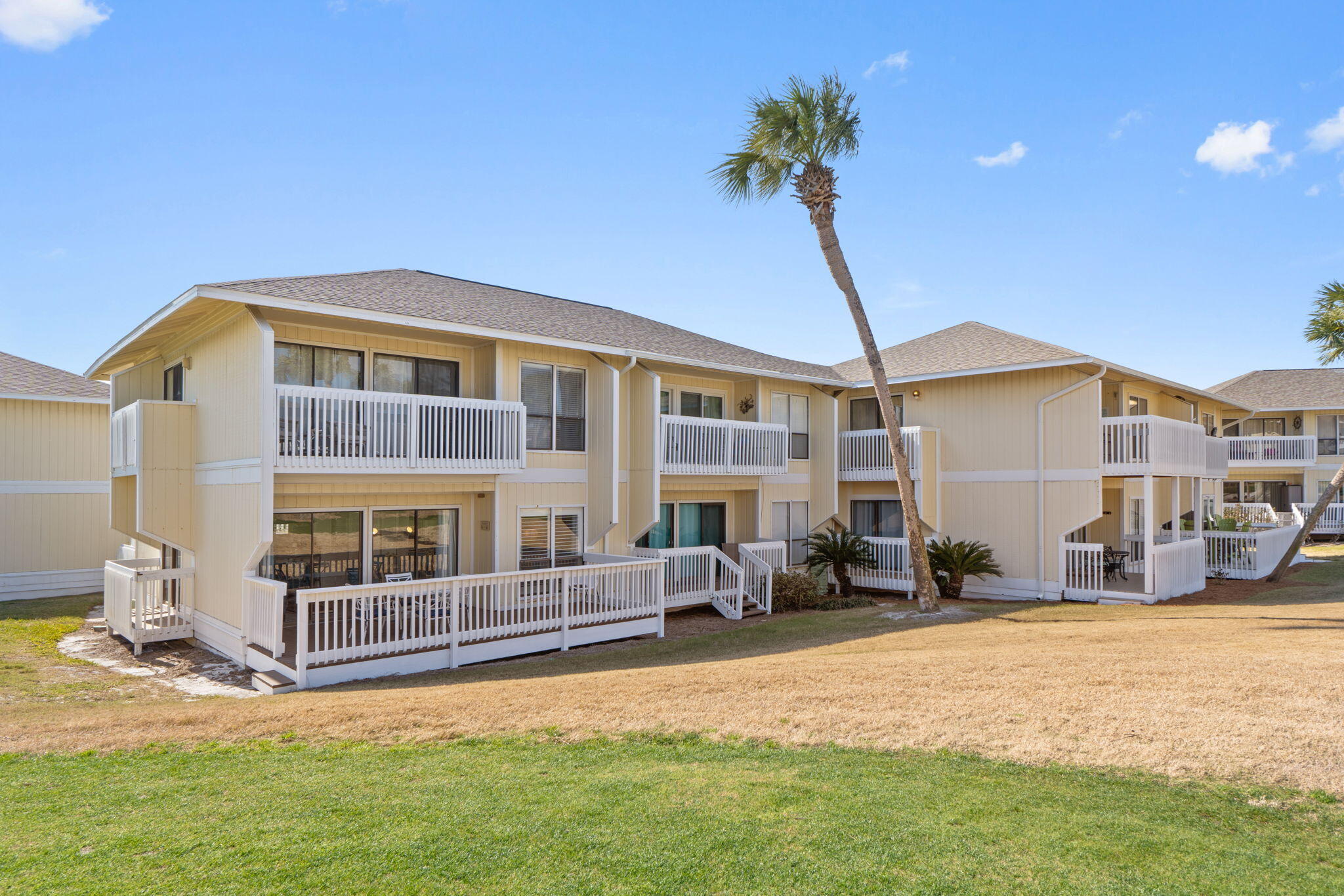 SANDPIPER COVE PHASE #3 UNIT 1060 BLDG 23 - Residential