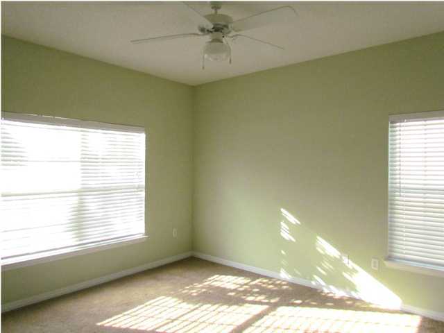 THE OAKS AT NICEVILLE - Residential Lease