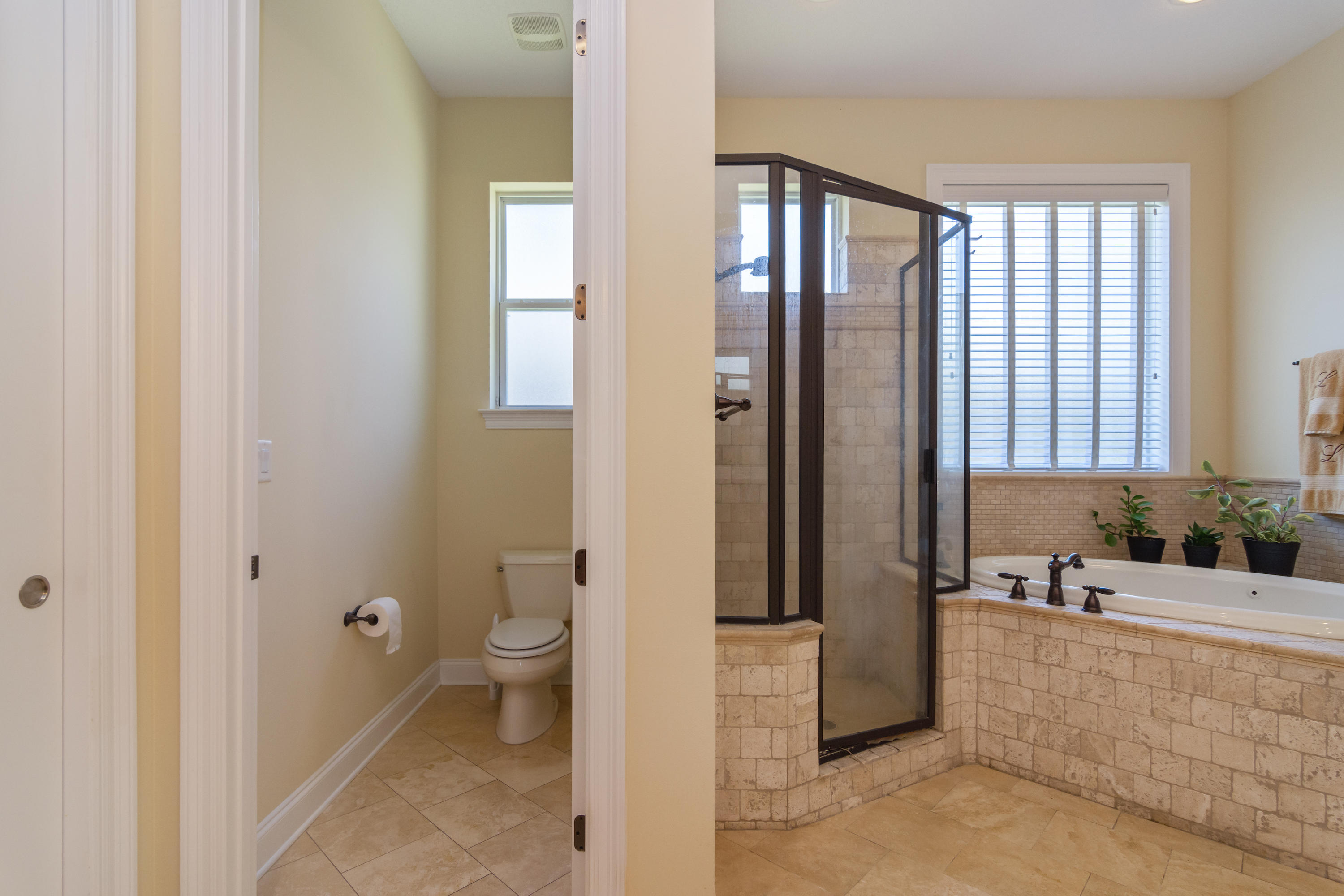 CLAIRES VINEYARD - Residential