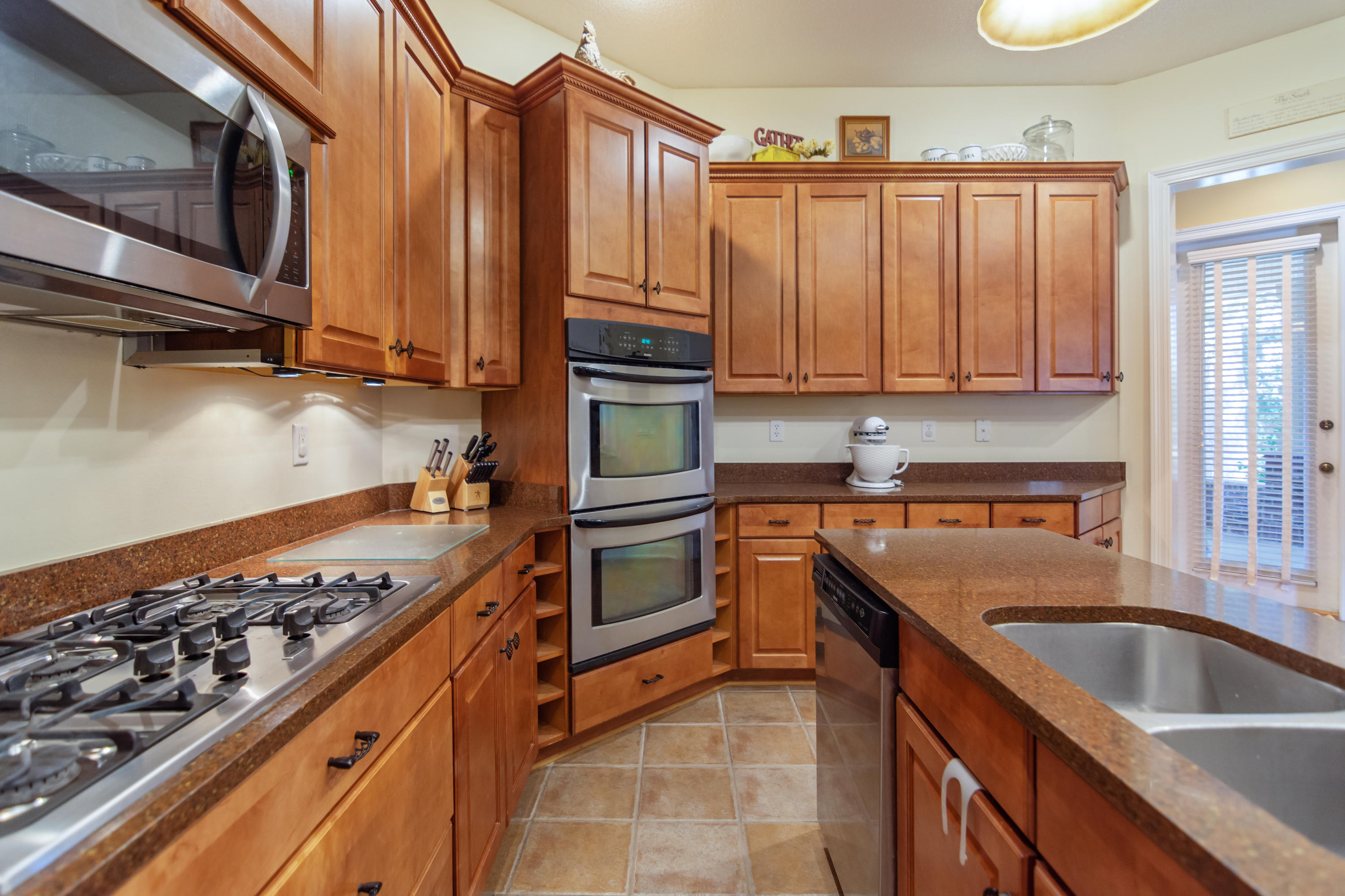 CLAIRES VINEYARD - Residential